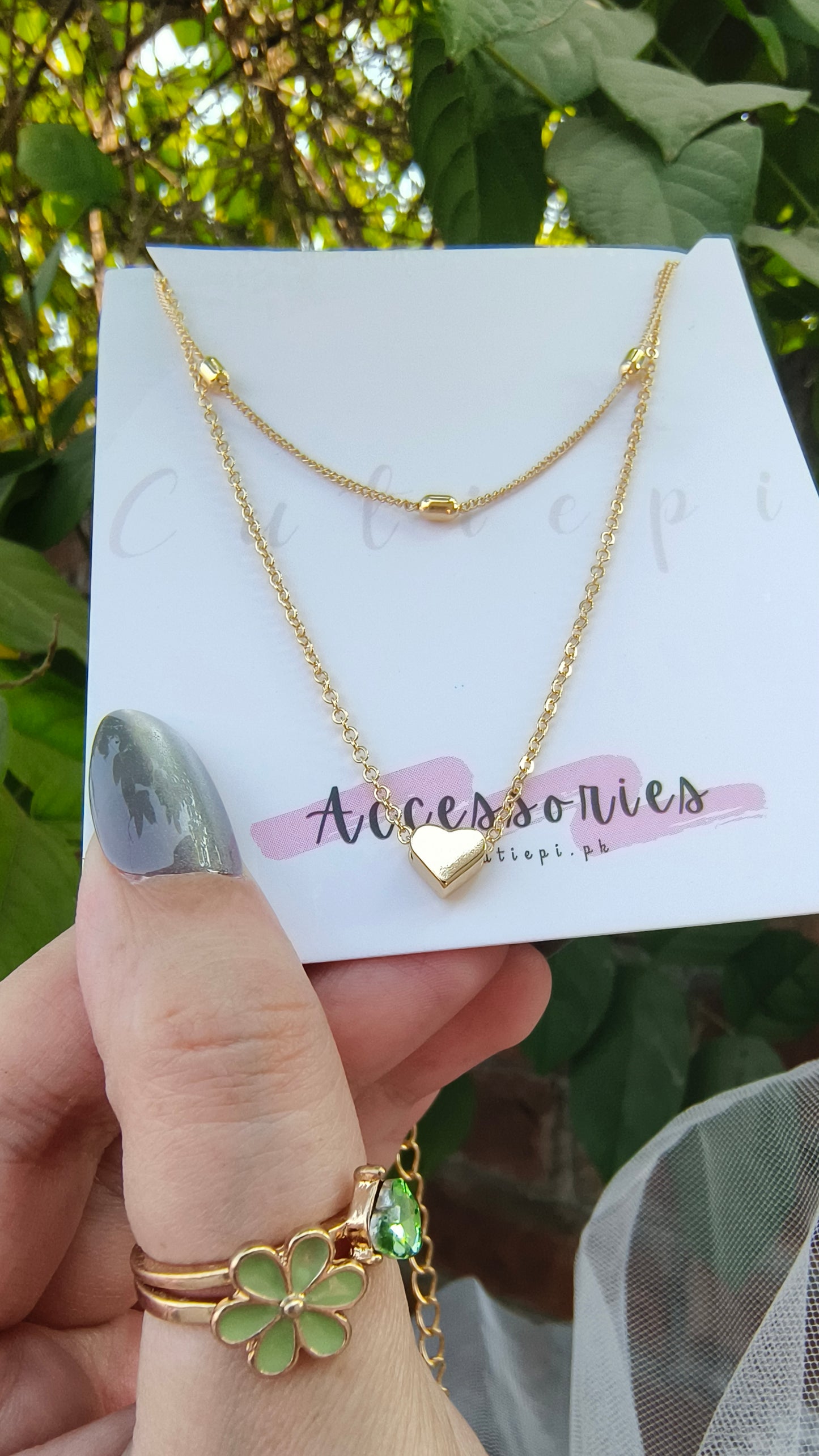 Double-Layer Heart Pendant Necklace – Minimalist Everyday Style