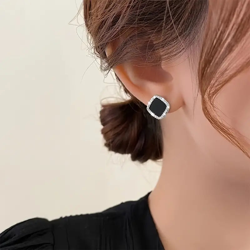 ✨ Elegant Black Square Stud Earrings with Sparkling Rhinestones – Vintage-Inspired Fashion Jewelry for Women