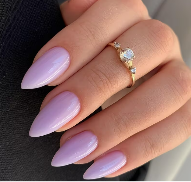 Lavender Glow | 15pcs Glossy Square Nails with Application Kit