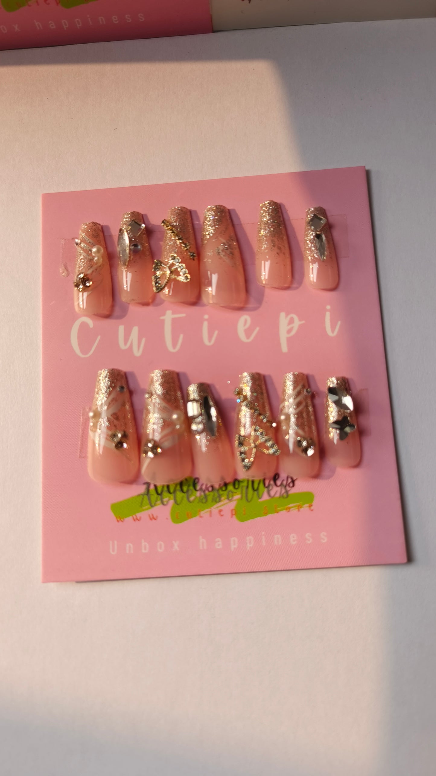 High-Quality Bridal Charm Attached Nails – Elegant and Chic Design, 24pcs Set with application kit