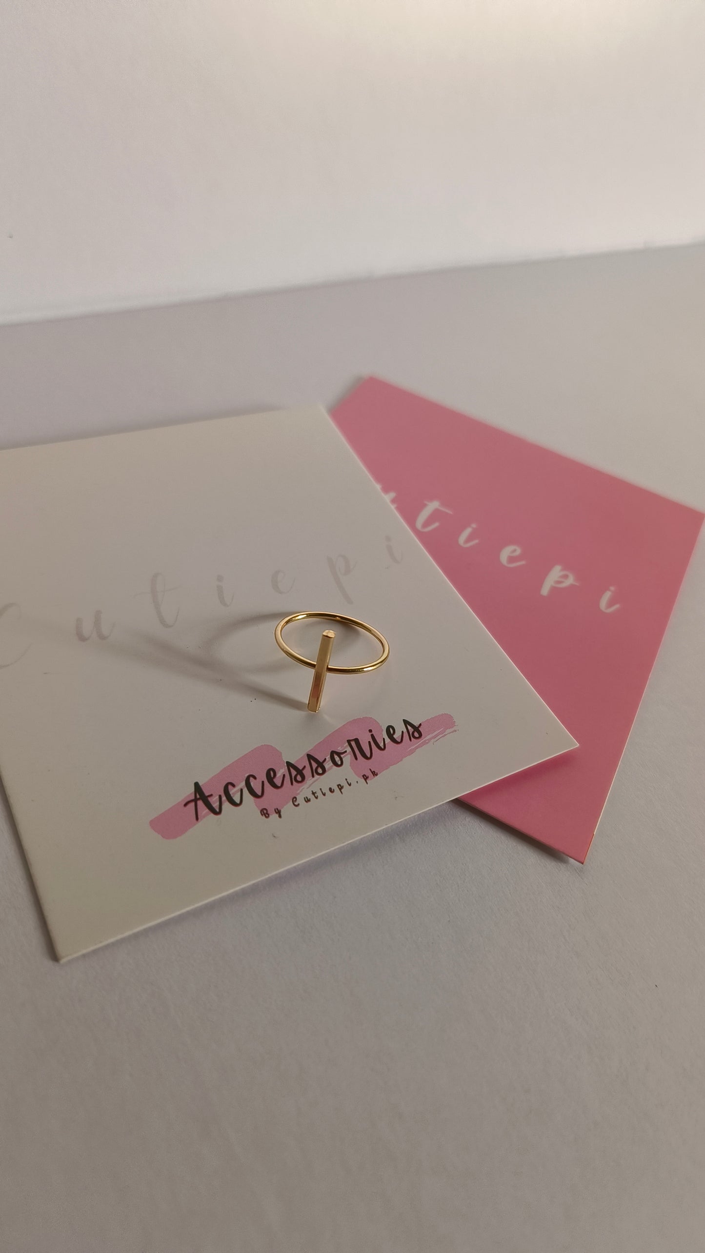 Gold-Plated Parallel Line Ring – Modern Minimalist Style