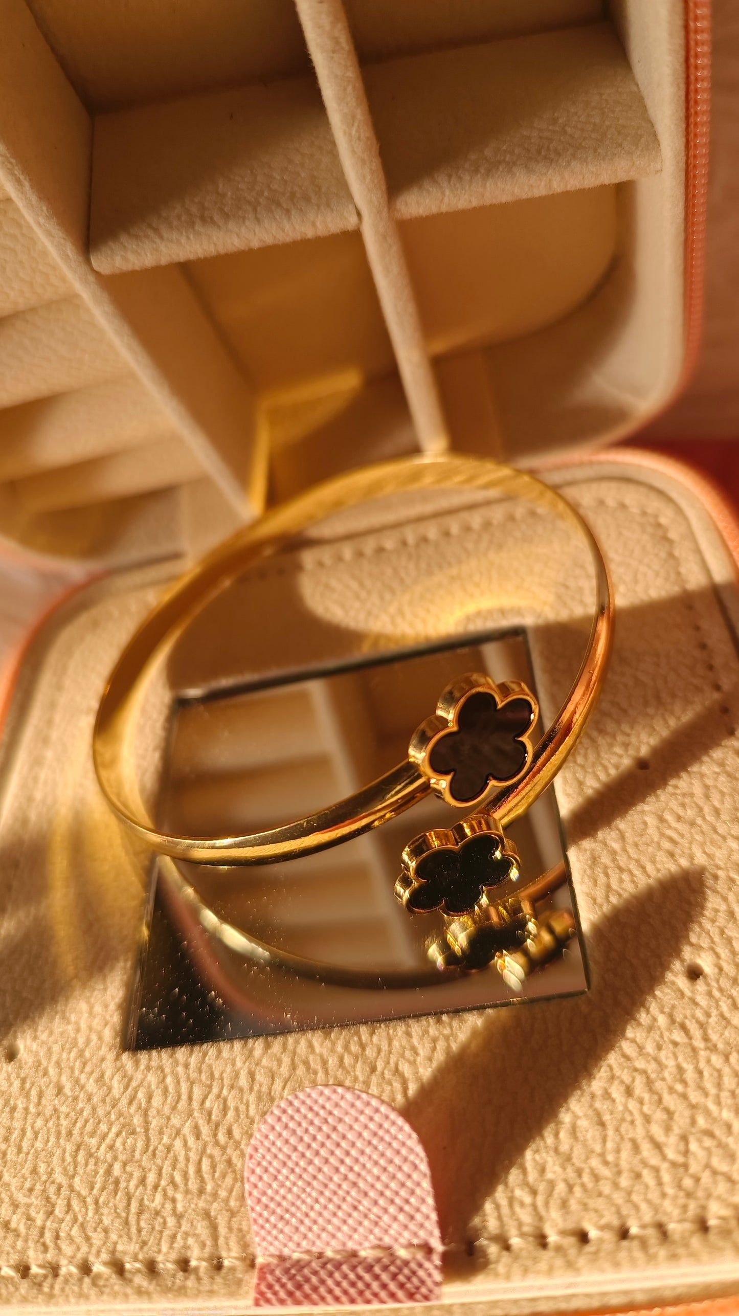 5pcs high quality Black Clover Jewelry Set – Bohemian Necklace, Earrings, Ring bangle and bracelet