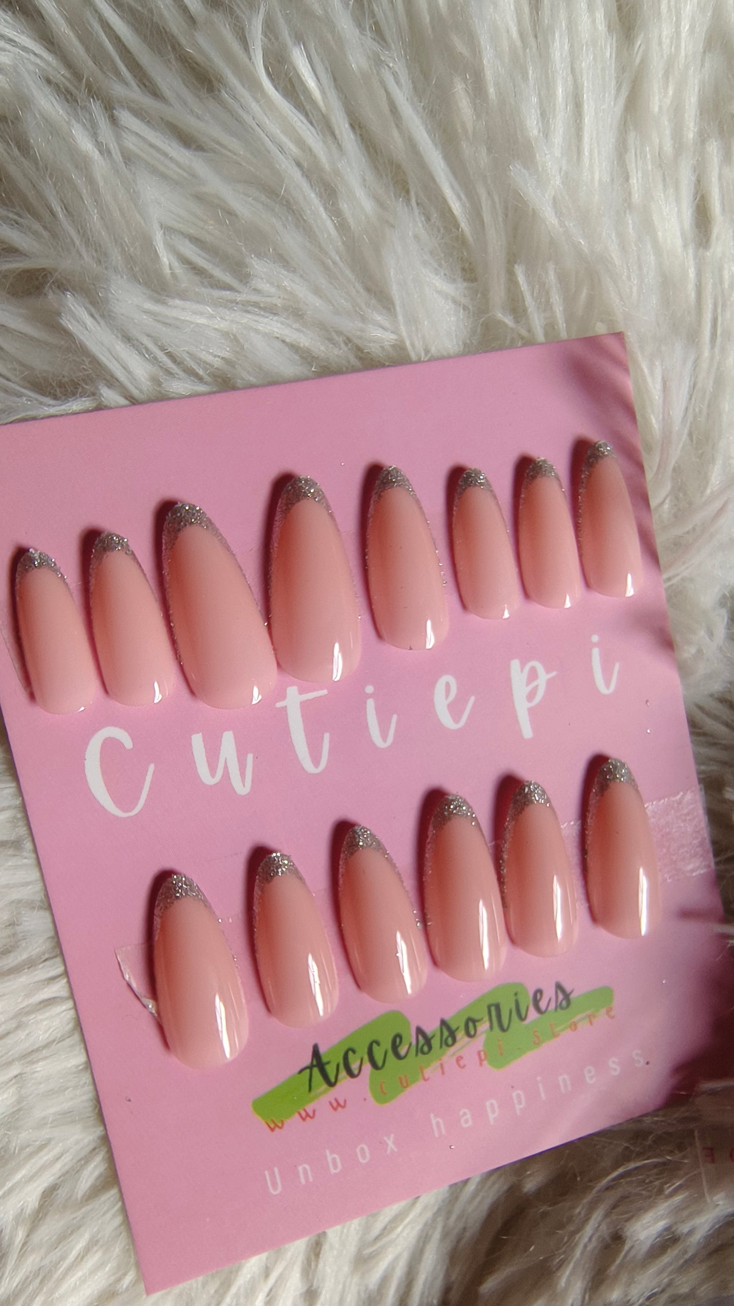 Sparkling Elegance - 24pcs White Glitter French Tip Nails with Application Kit