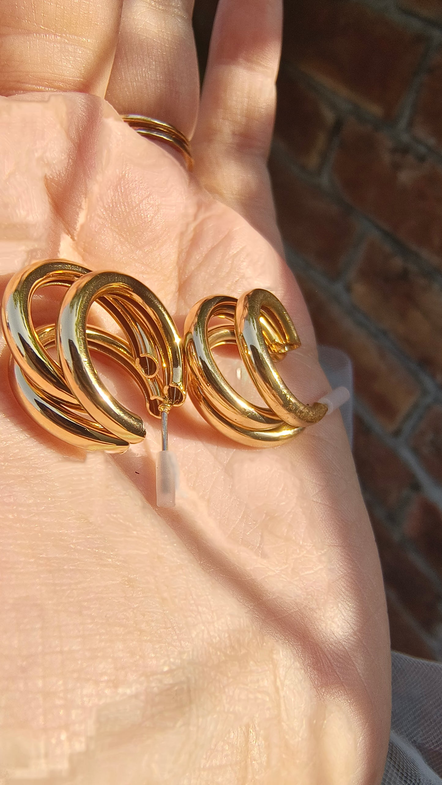 ✨ C-Shape 3-Layer Glossy Hoop Earrings – Luxurious Iron Jewelry 💖