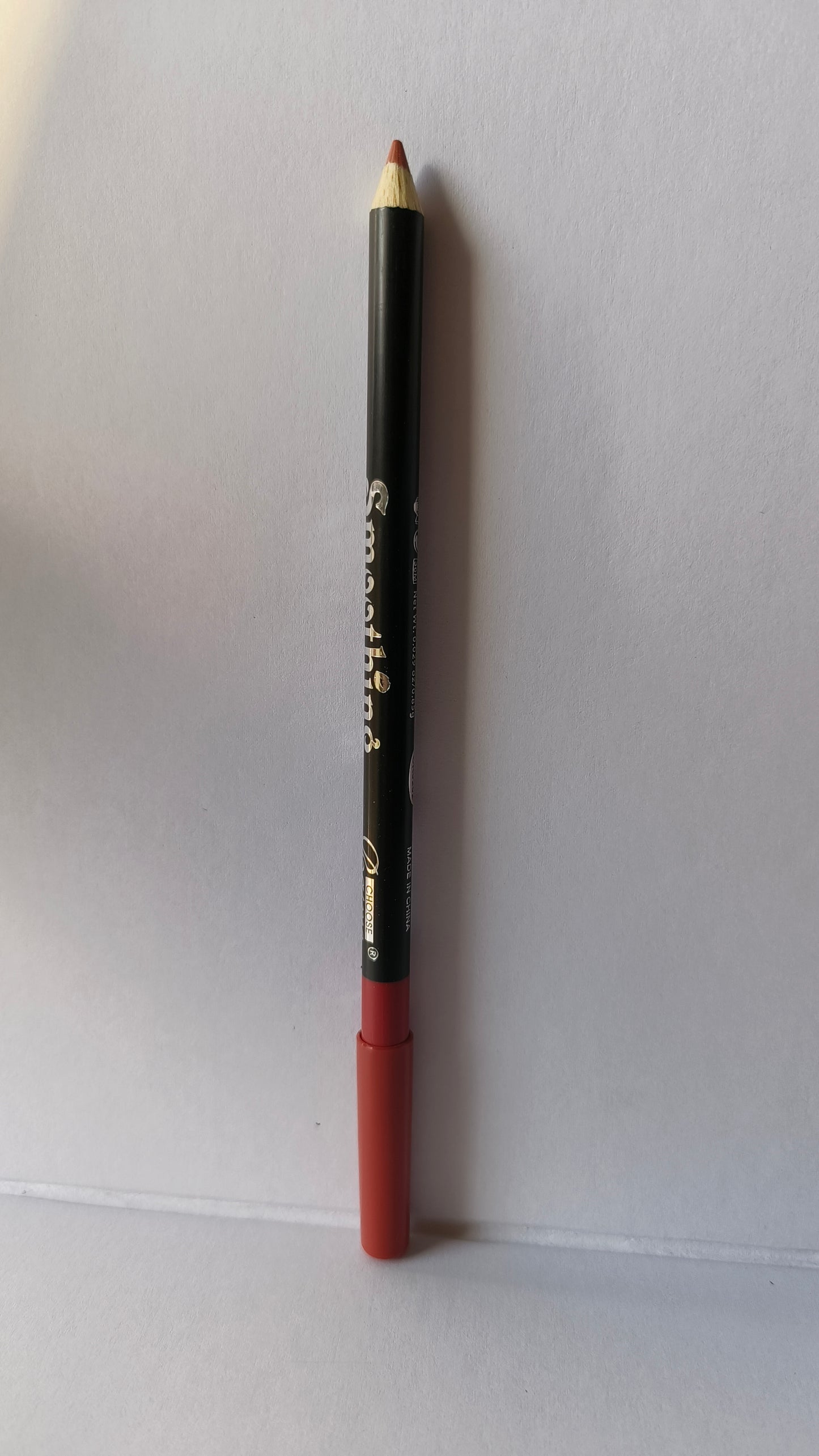 1 Pc Waterproof Lip Liner – Smudge-Proof & Long-Lasting