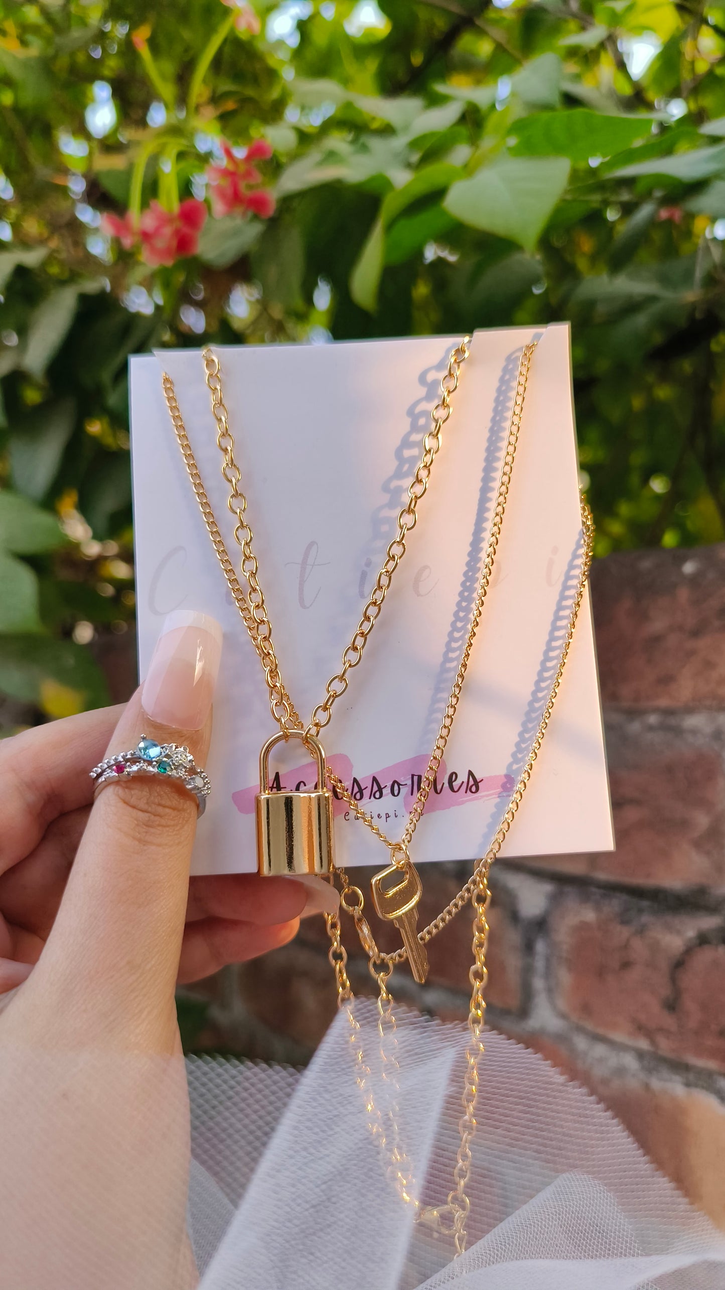 24K Gold-Plated Lock & Key Pendant Necklace – High-Quality Statement Jewelry!