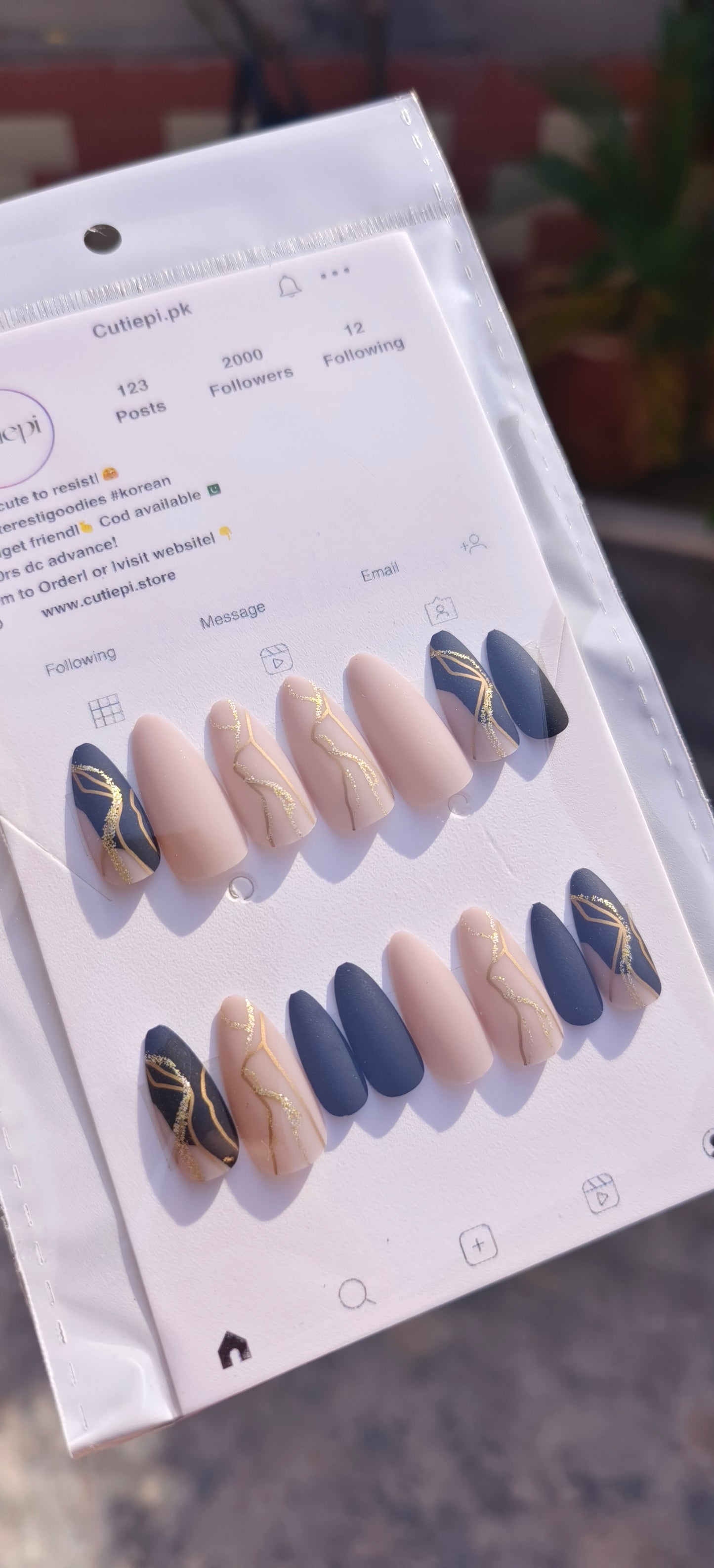 Black Swirl Matte Nails- 24pcs with Application Kit