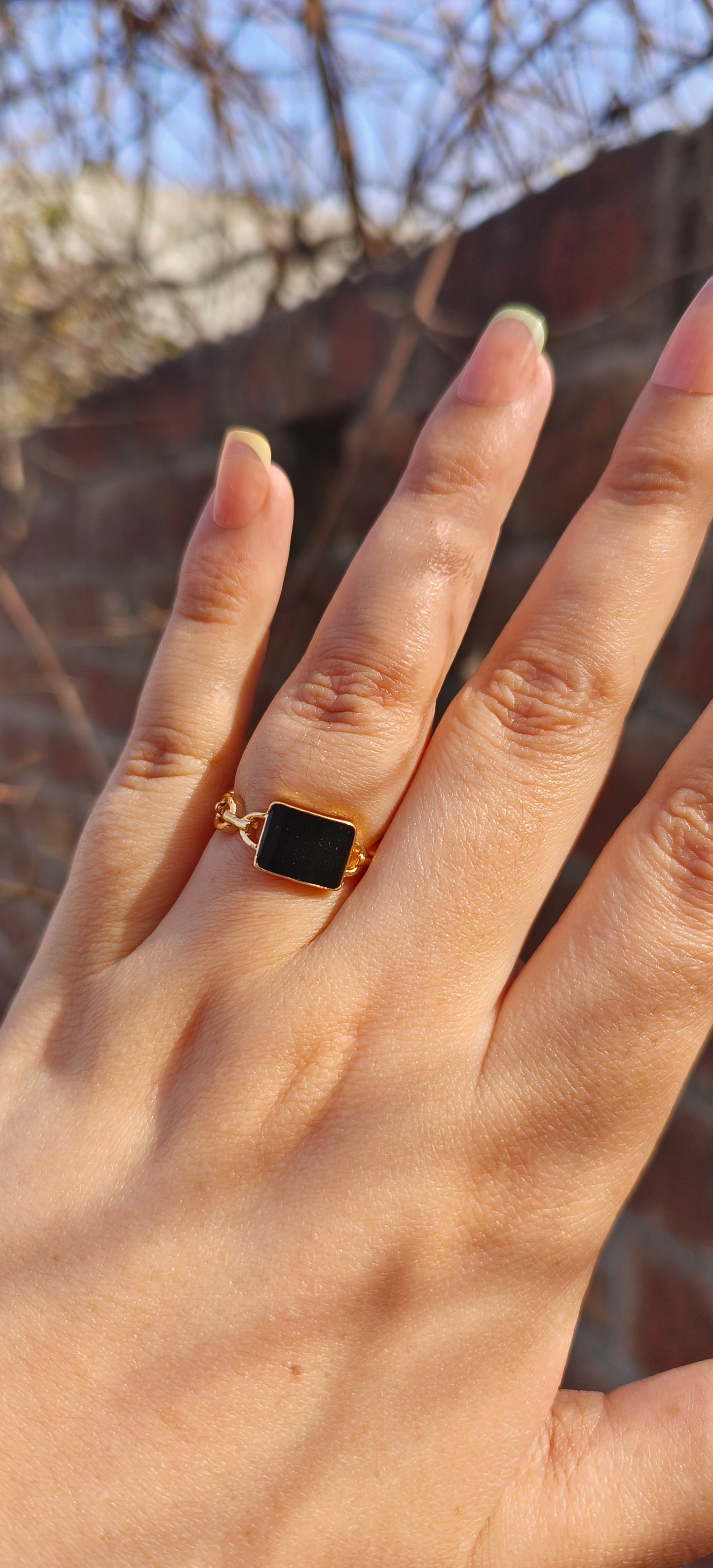 Sleek & Minimal – Small Black Stone Ring