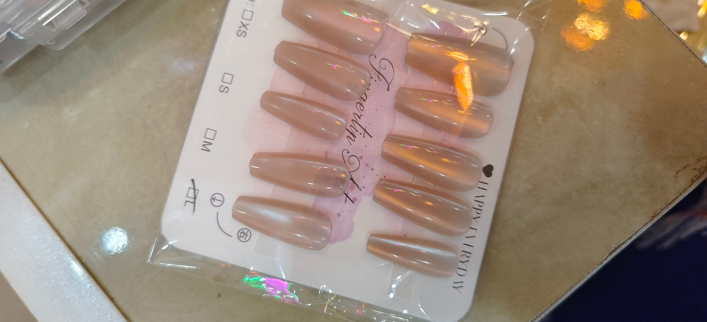 Golden Sand – 10pcs Skin Golden Cat Eye Square Nail Set with Application Kit (Student Offer)