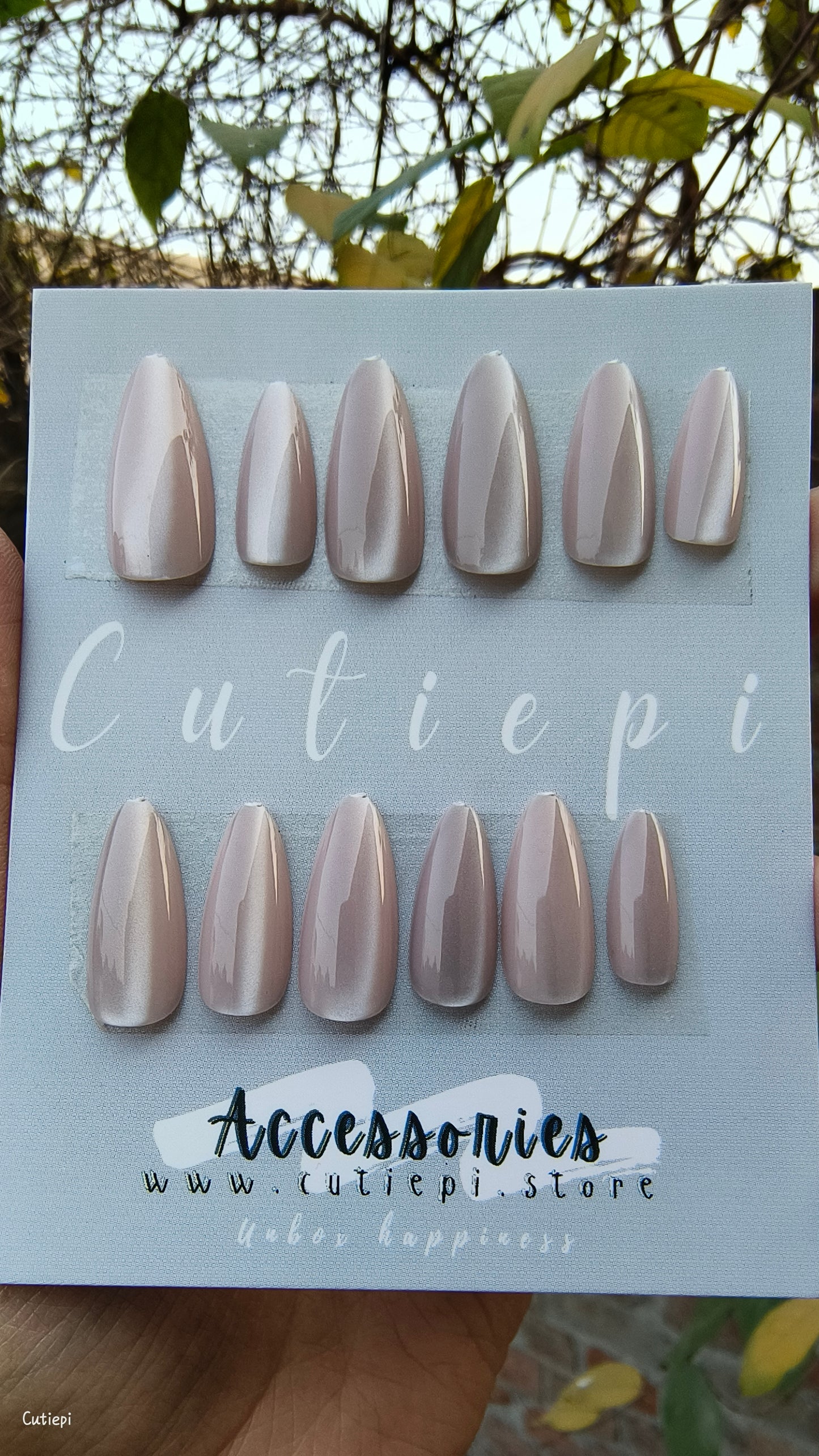 Mocha Glaze Cat Eye Nail Set – 24pcs with Application Kit