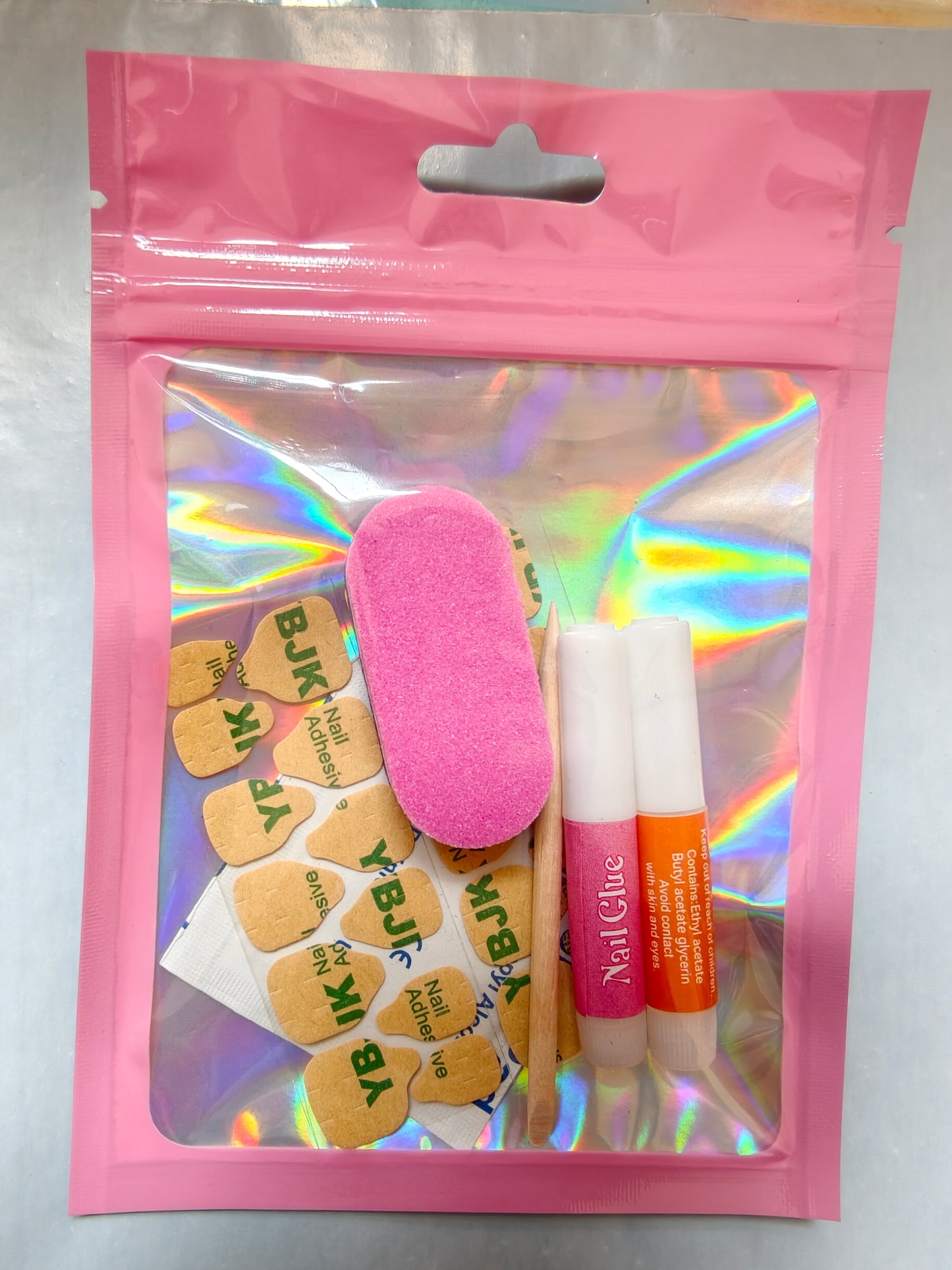 Complete application kit-Contains best quality kit for Menicure at home