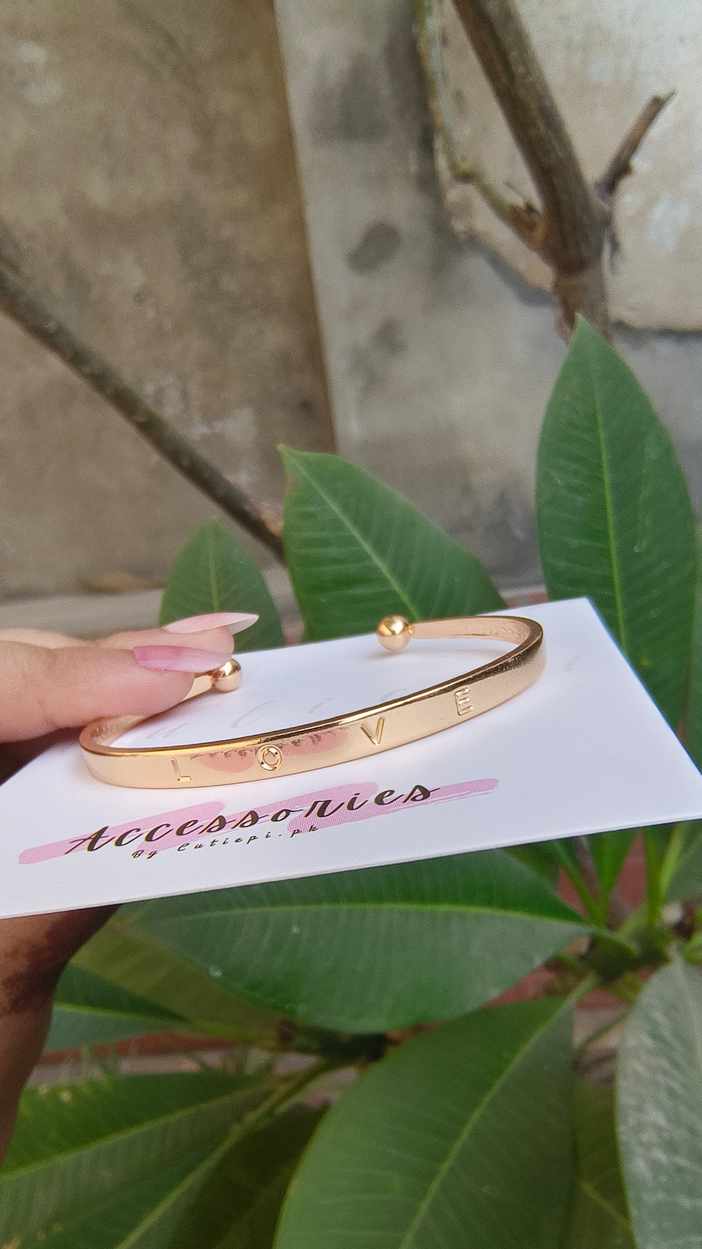 Love Embellished Gold-Plated Bracelet – Trendy & Adjustable