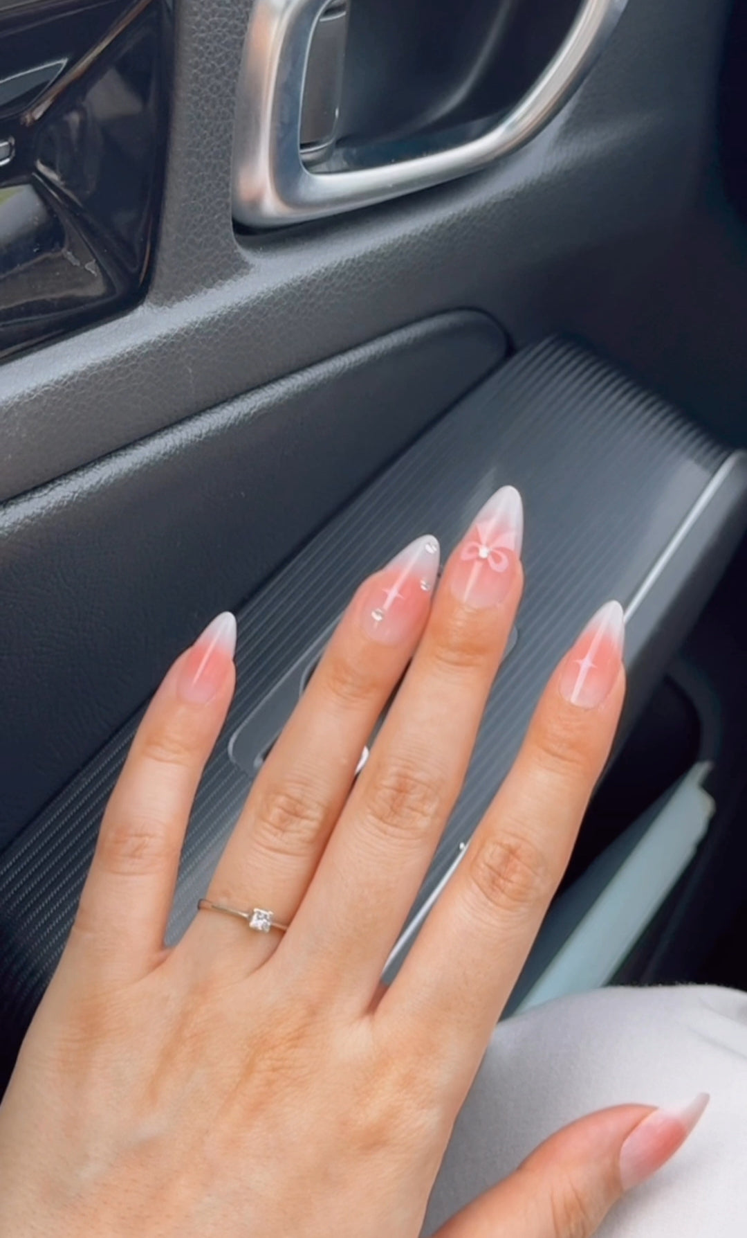 Blush Pearl - 24pcs Almond Pinkish Tip Press-On Nails with Pearls