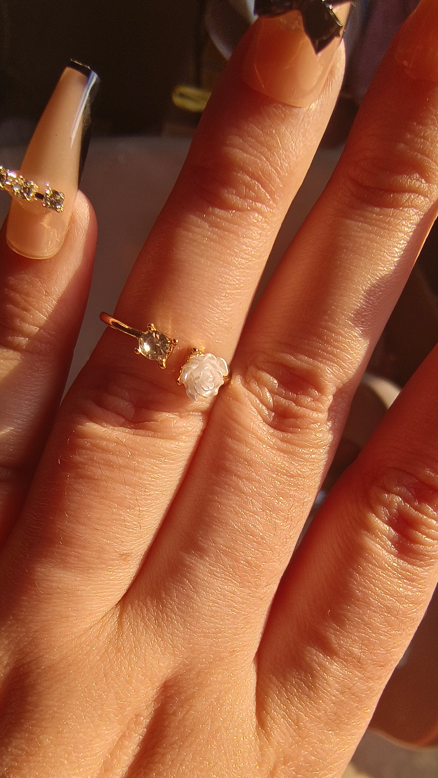 Rose Pearl Elegance – Gold-Plated Stylish Ring" (Adjustable)