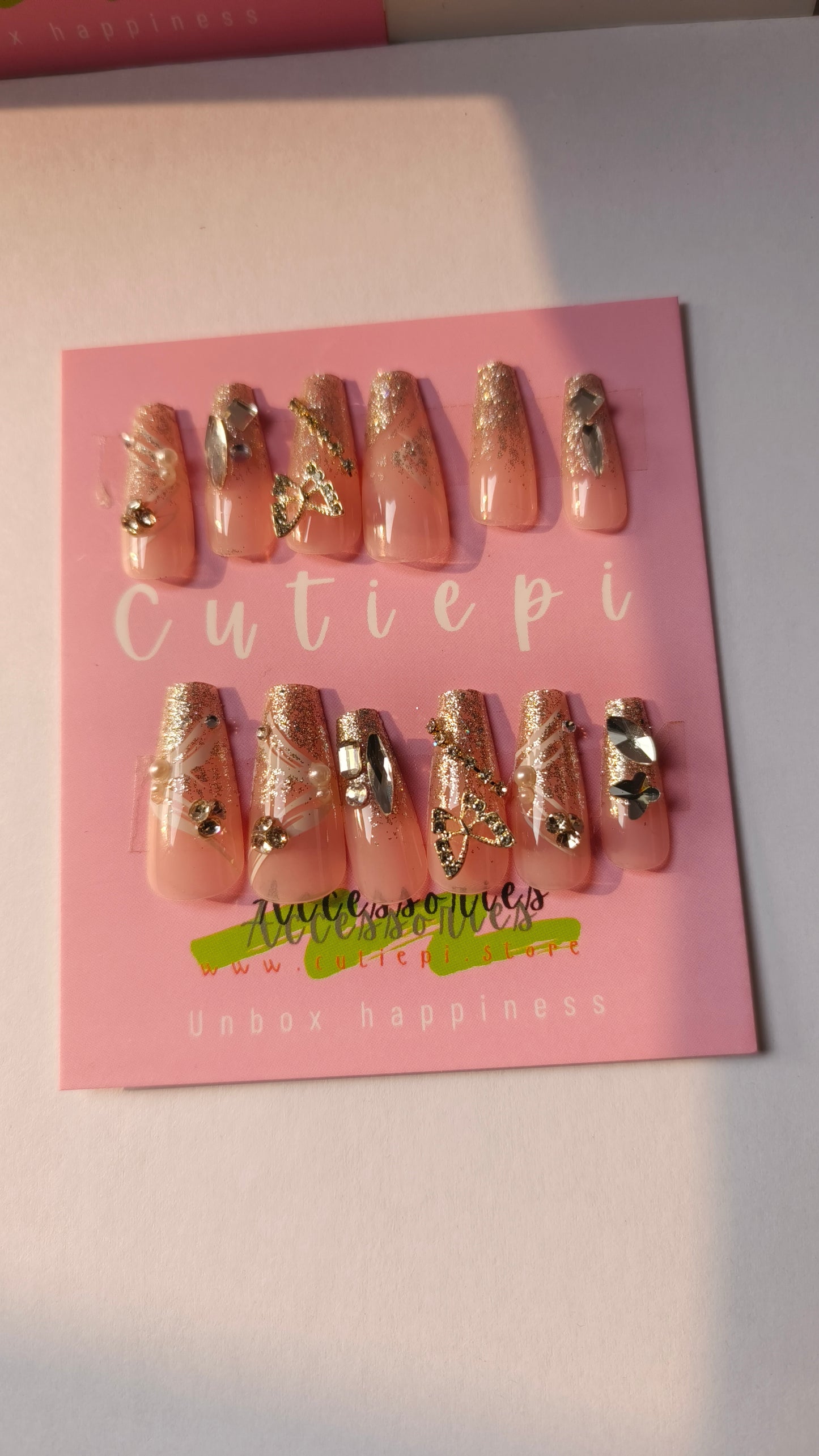 High-Quality Bridal Charm Attached Nails – Elegant and Chic Design, 24pcs Set with application kit