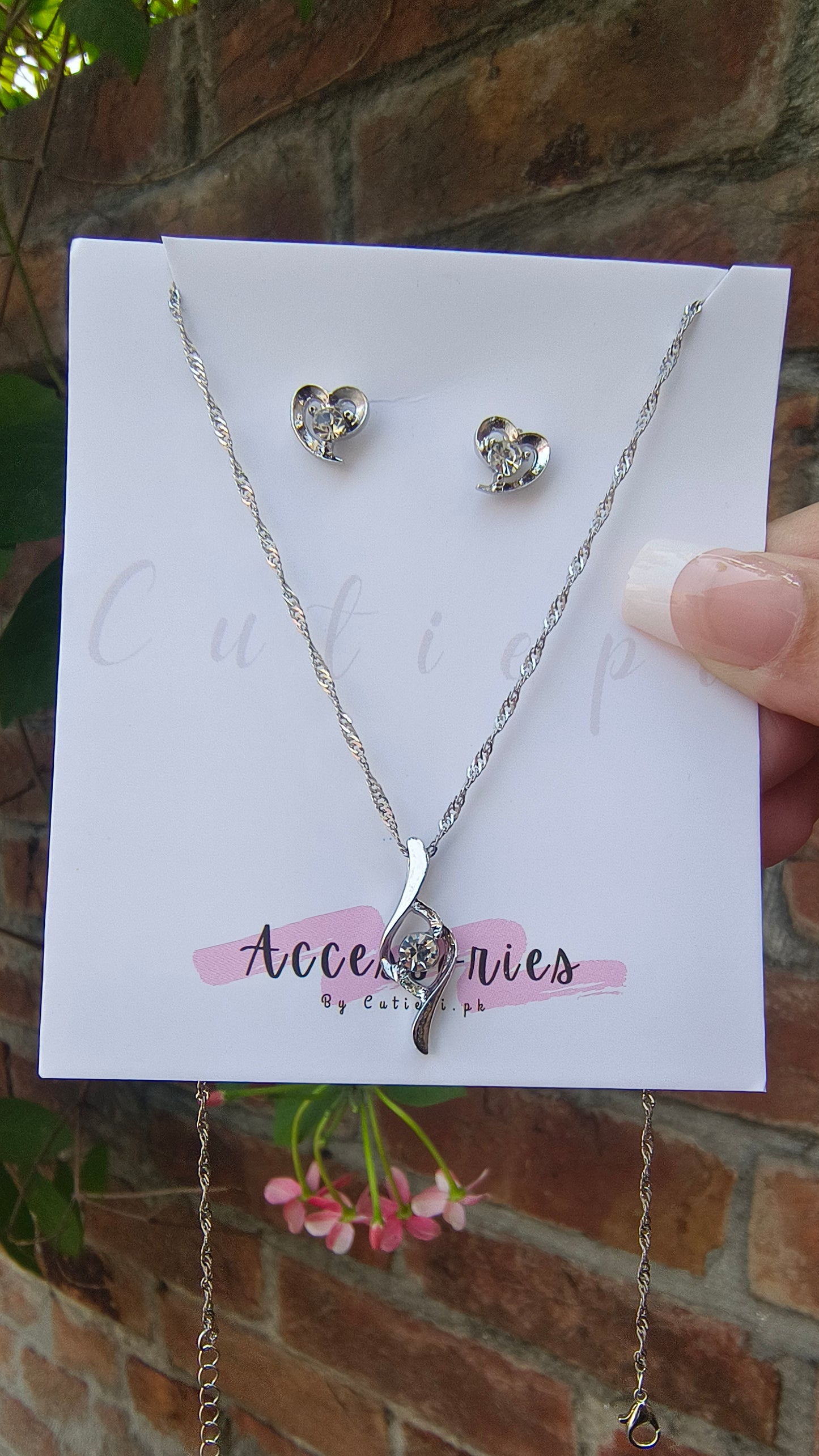 Silver Heart Zircon 3-Piece Jewelry Set – Elegant & Timeless Design