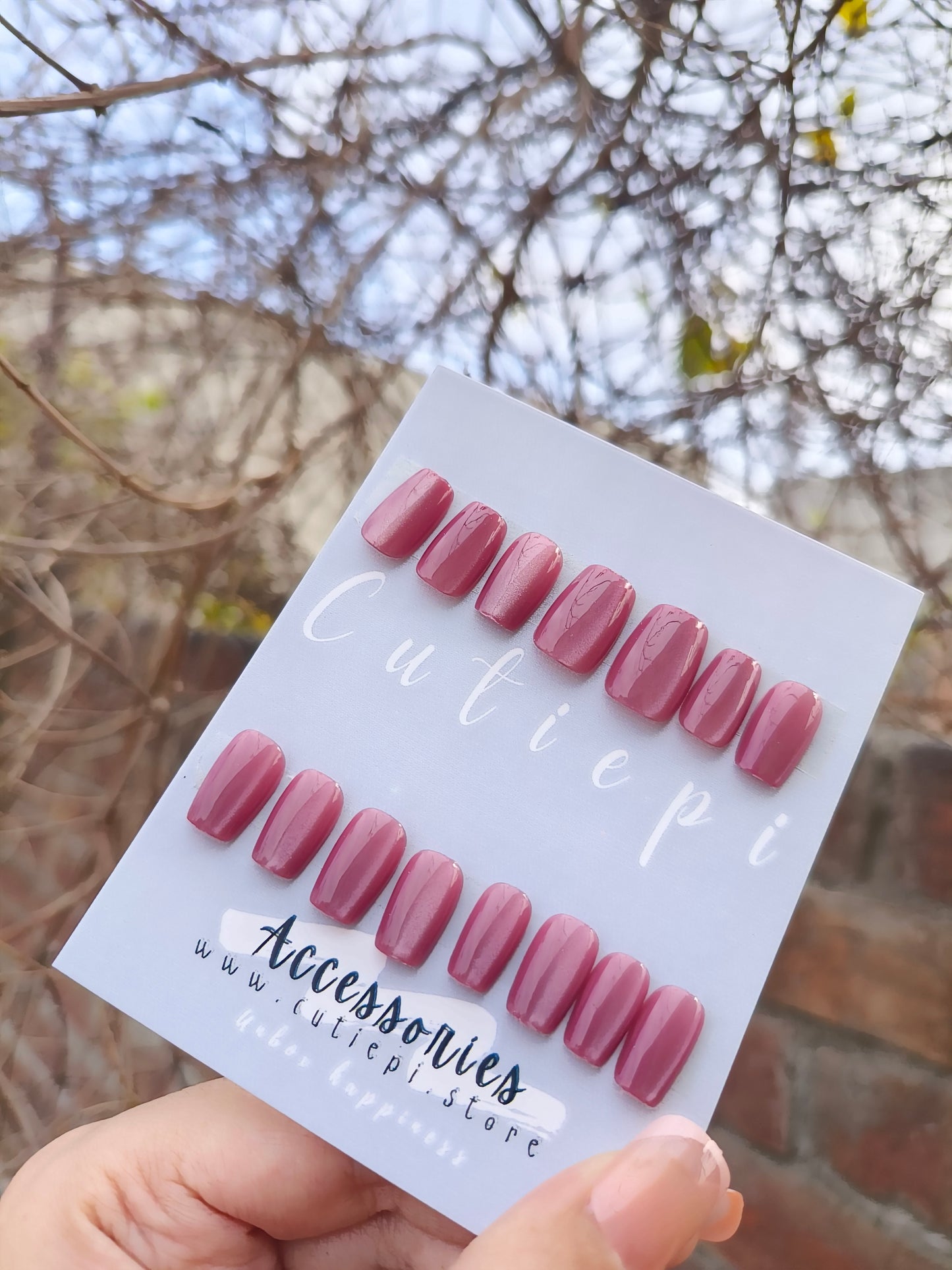 Rosy Ember Cat Eye Nails – 24pcs with Kit ❤️✨