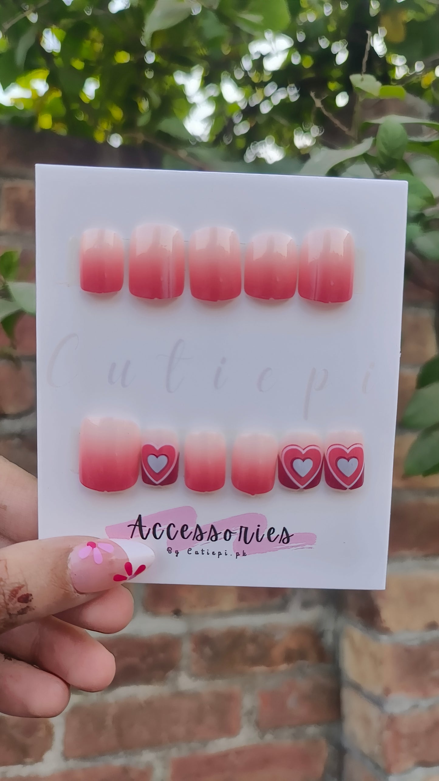 💖 24pcs Love Short Square Fake Nails – Jelly Pink Gradient & Nail Kit 💅✨