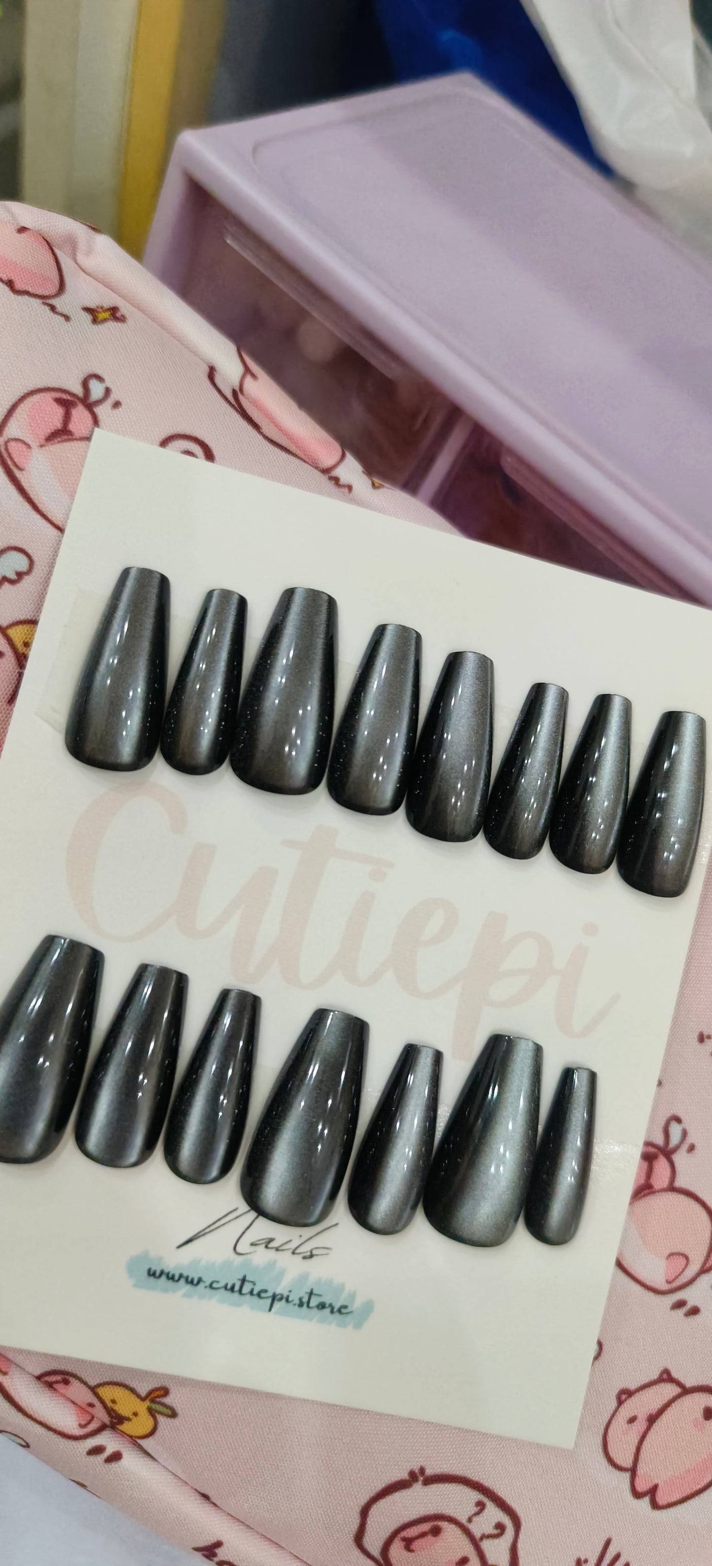 Lustrous Luxe – Cat Eye Nail Set in 4 Shades (24pcs with Application Kit)