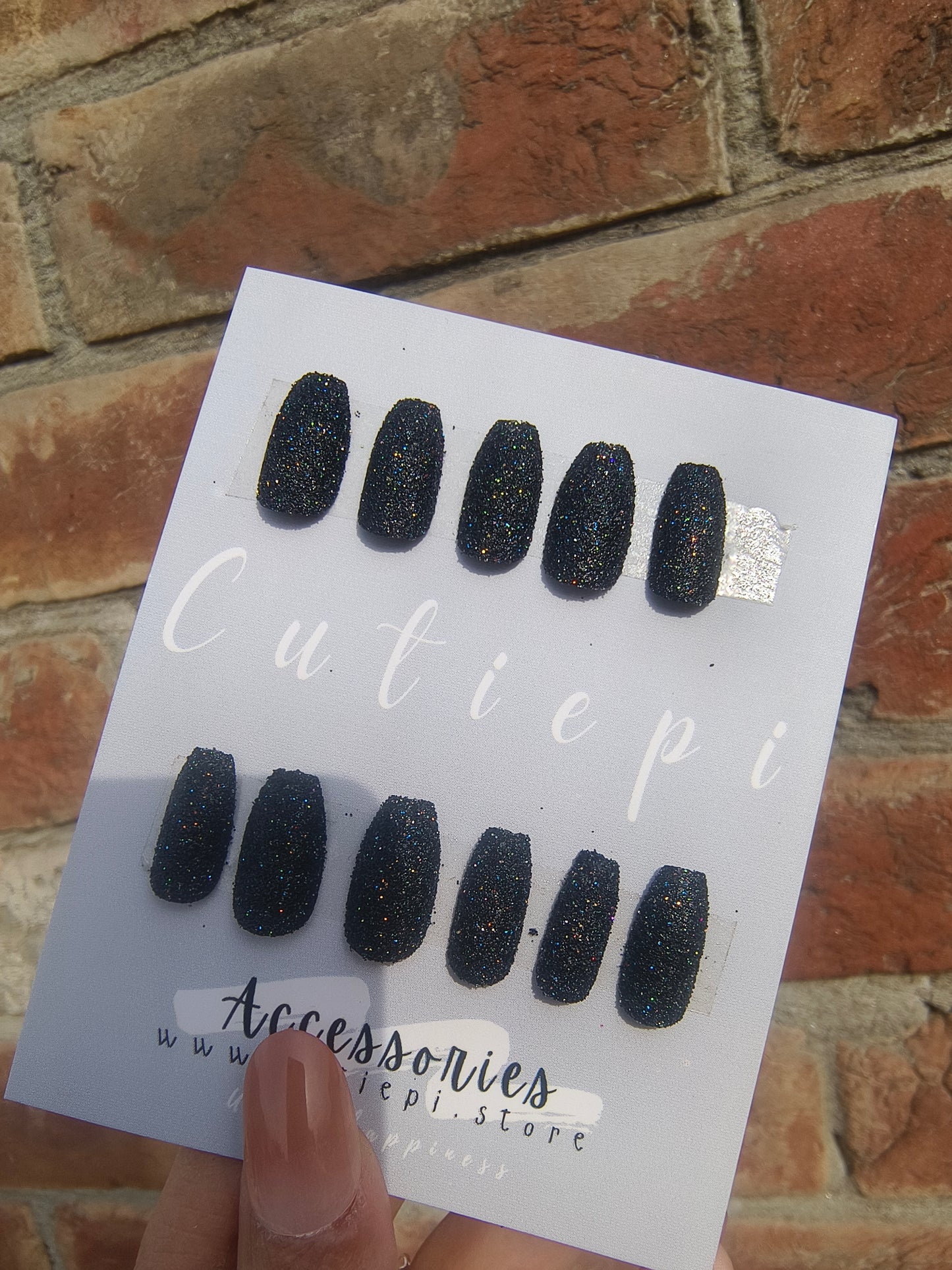 Midnight Elegance – 24pcs Glossy Black Nail Set with Application Kit
