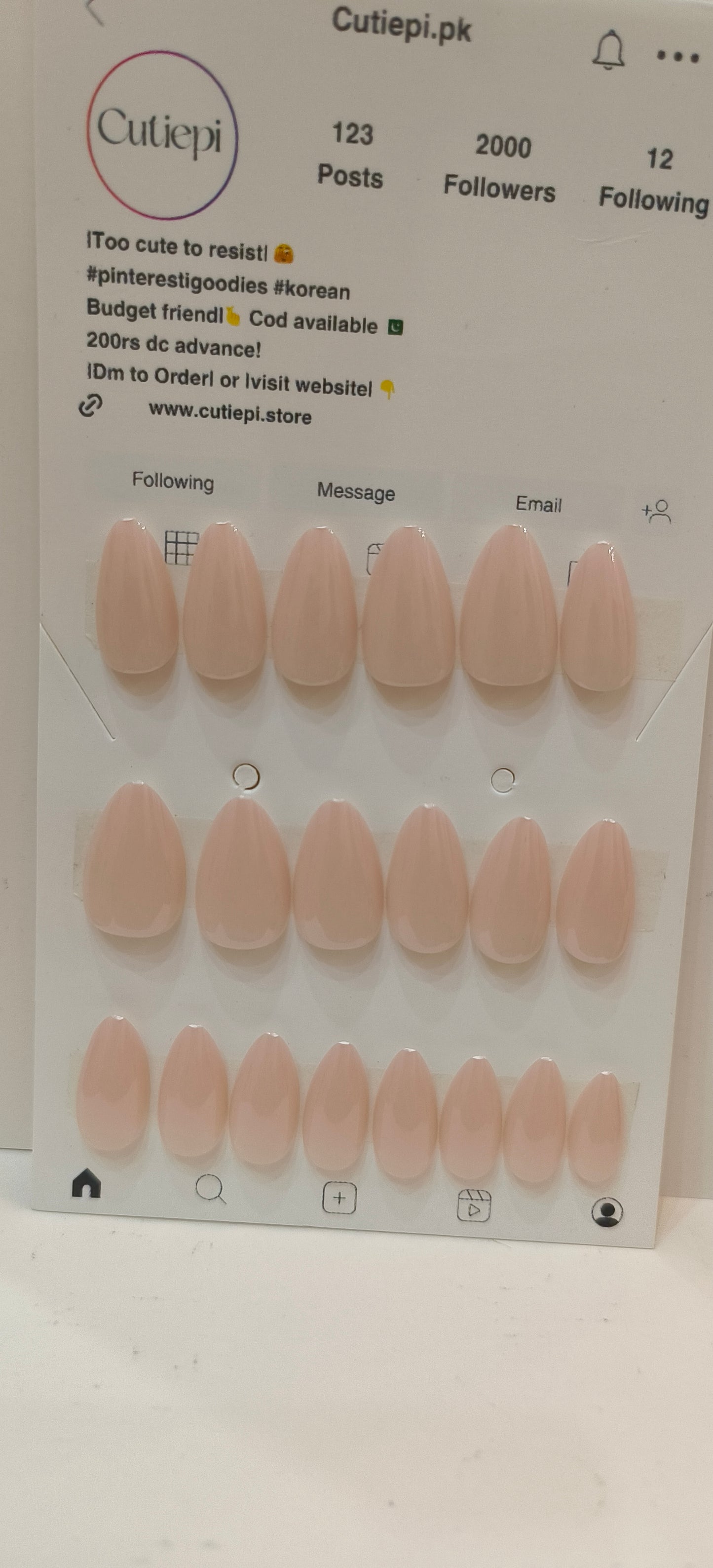 Bare Grace – 30pcs Short Almond Nail Set with Application Kit