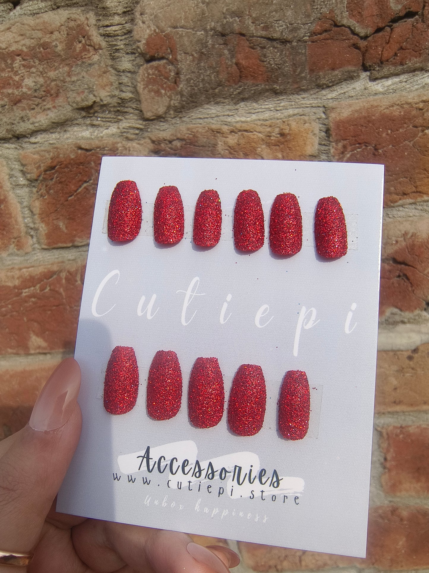Scarlet Luxe – 24pcs Bold Red Nail Set with Application Kit