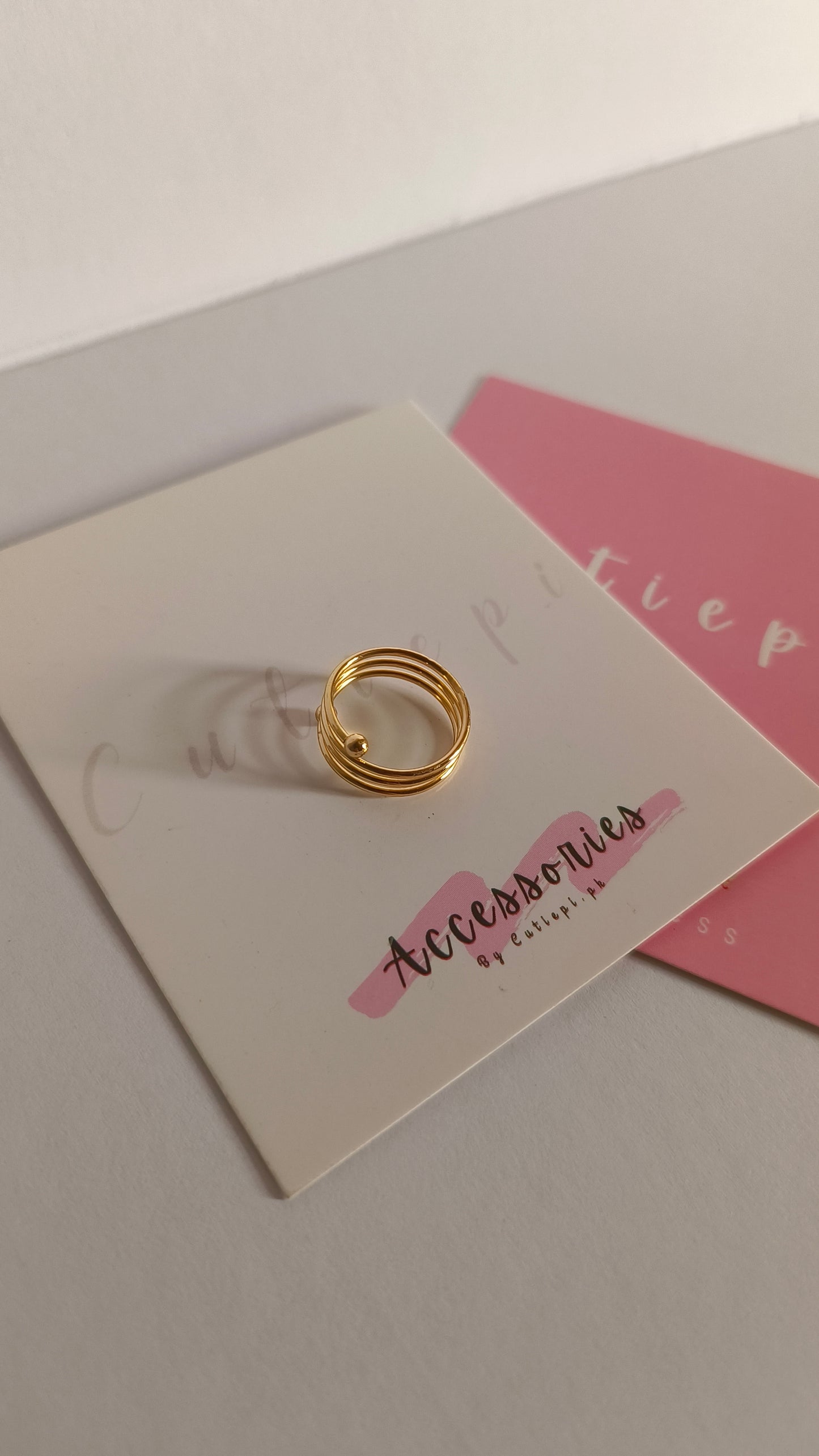 ✨ Trendy Gold-Plated Round Layered Spring Ring