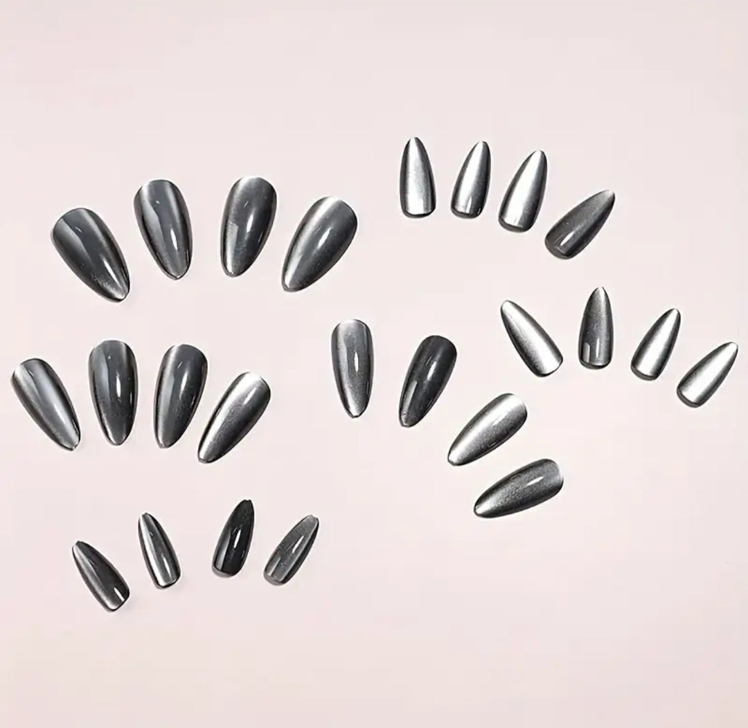 Black Cat eye nails-10pcs with Application Kit (Student Offer)