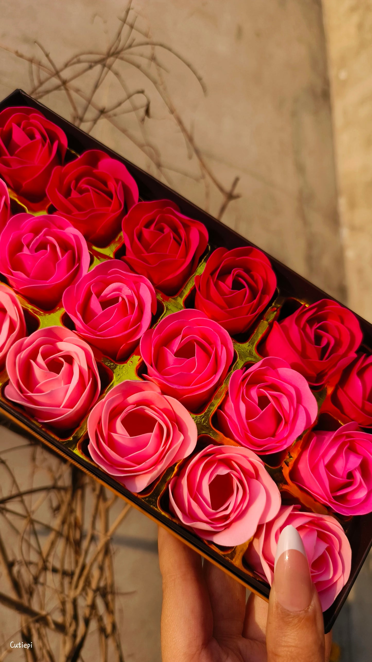 Luxurious 18pcs Rose Soap Flower Gift Box