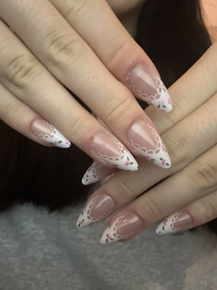 Pretty Pink-20pcs Cute French Nails with Application Kit