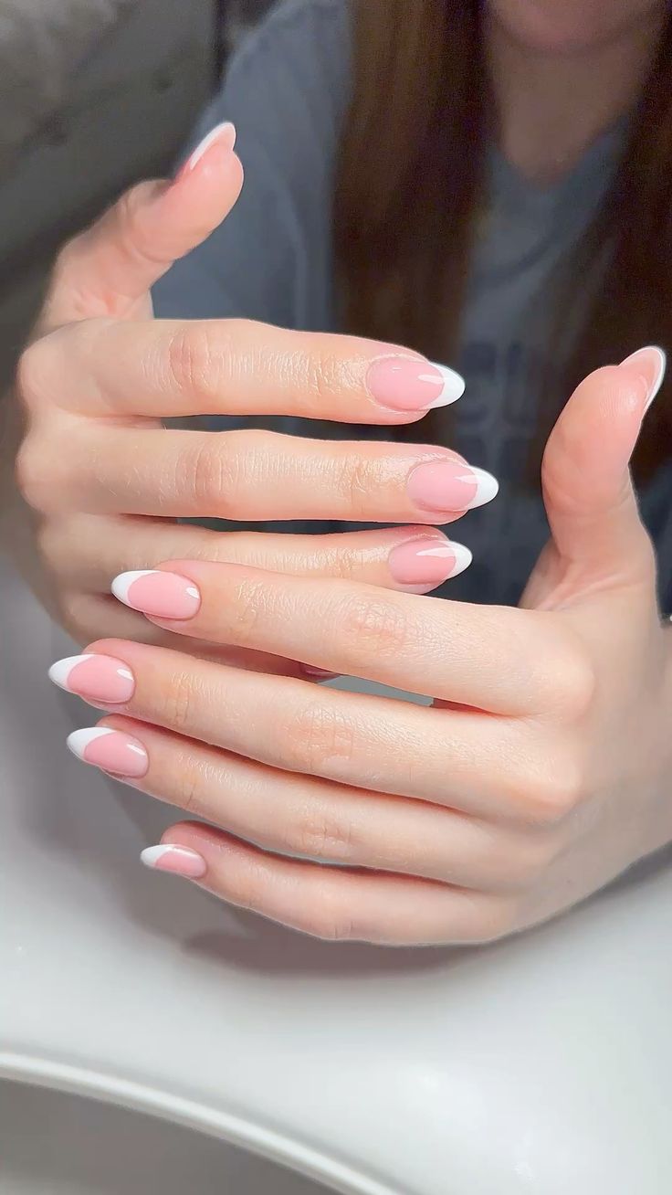 Fresh French-20 pcs Gel Based French Nails with Application Kit