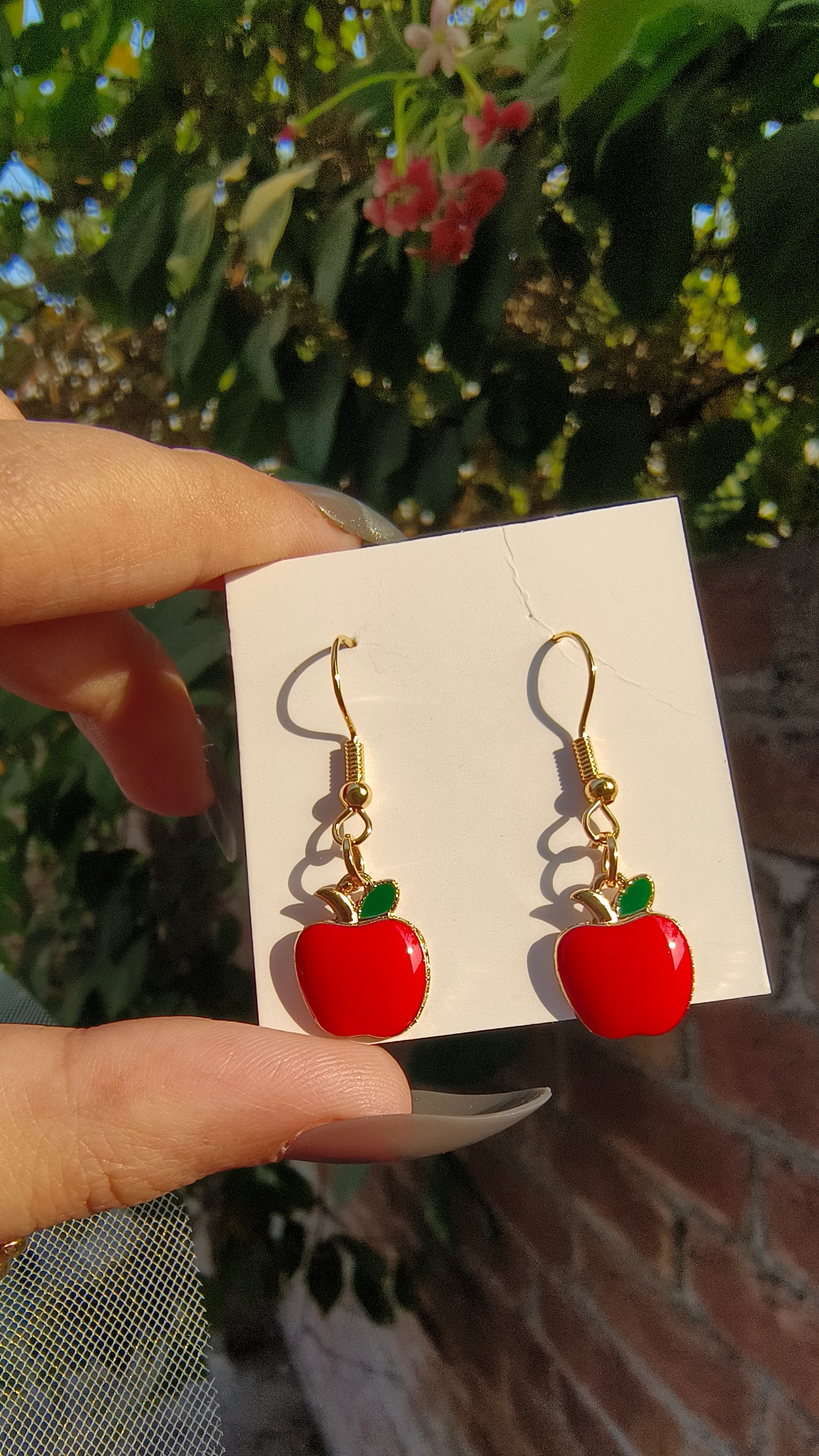 🍏 Metal Apple Dangle Earrings – Quirky Stylish Design for Girls, Perfect for Daily Wear ✨
