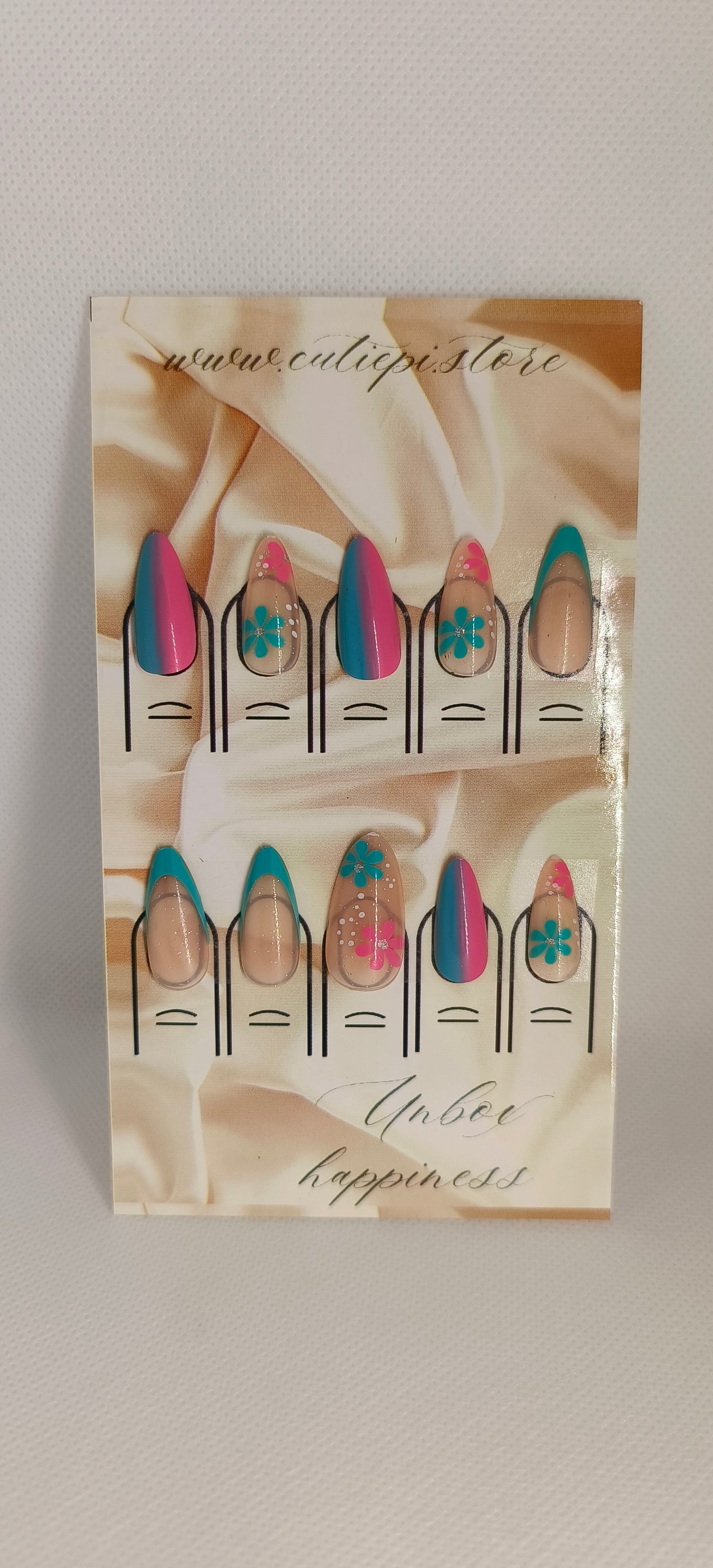 Iridescent Glow – 24pcs with Application Kit