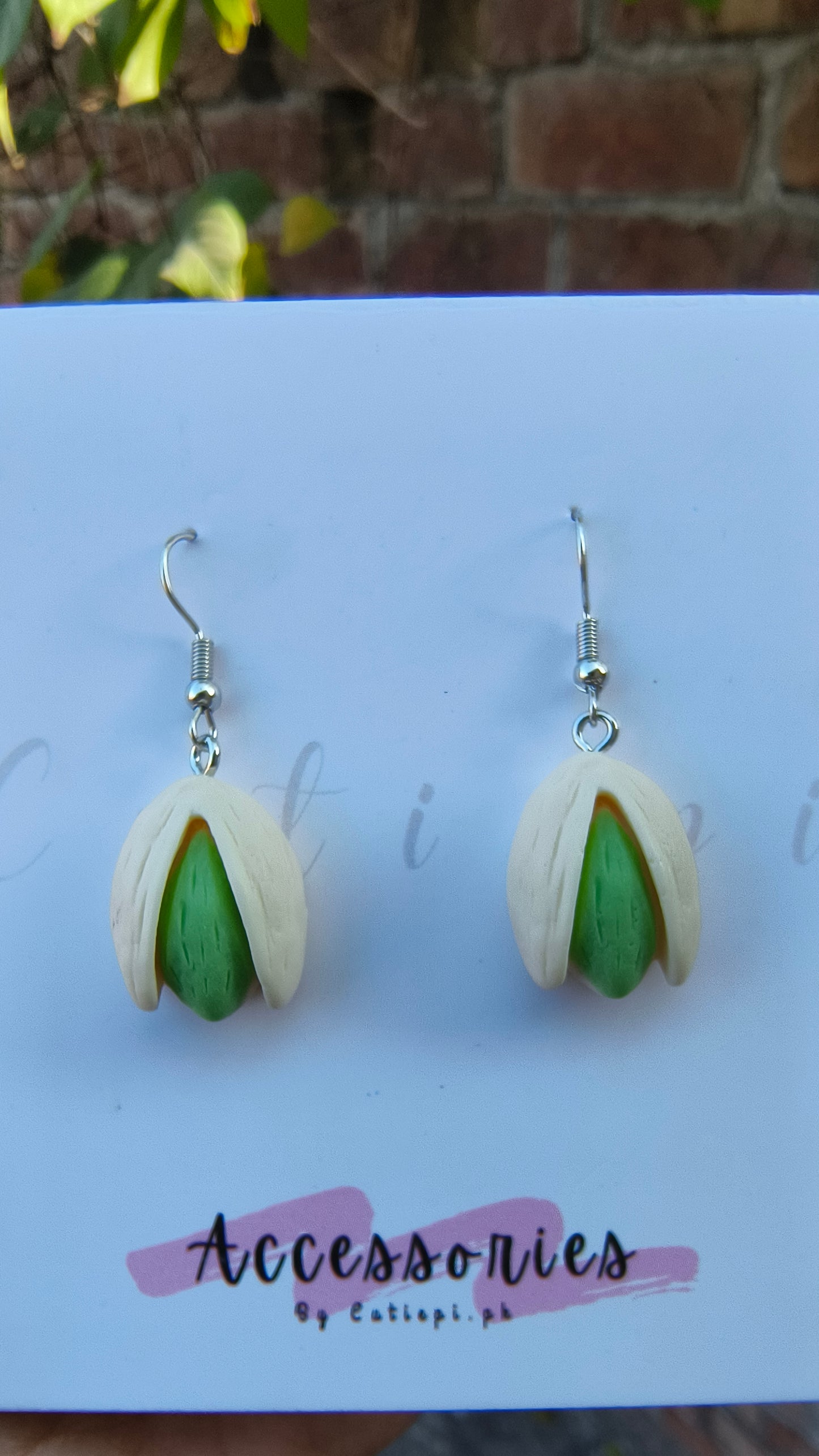 "Pistachio Green Drop Earrings – Chic & Minimal"