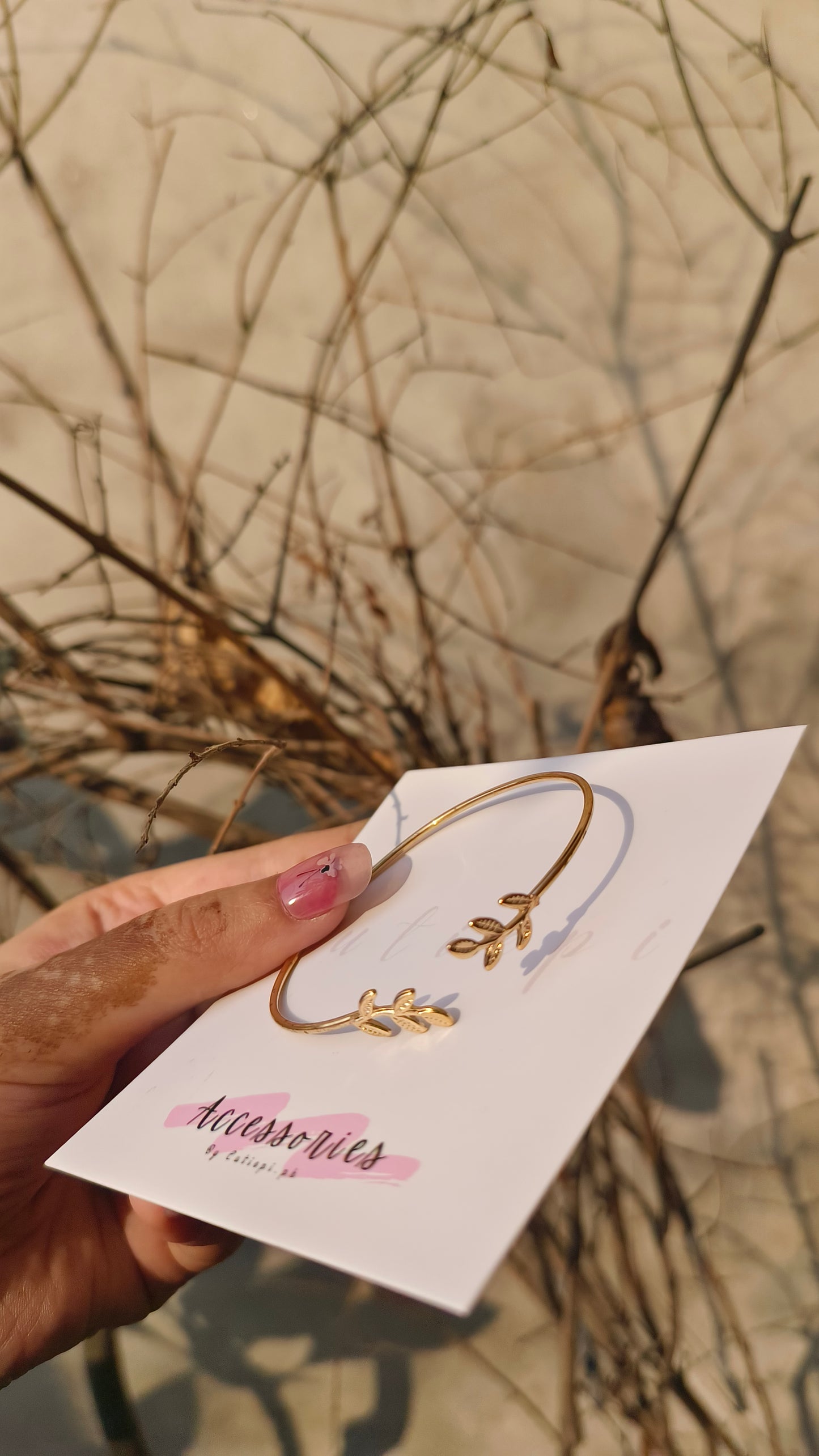 Adjustable Arrow Double-Sided Gold-Plated Bracelet – Trendy & Anti-Tarnish Jewelry