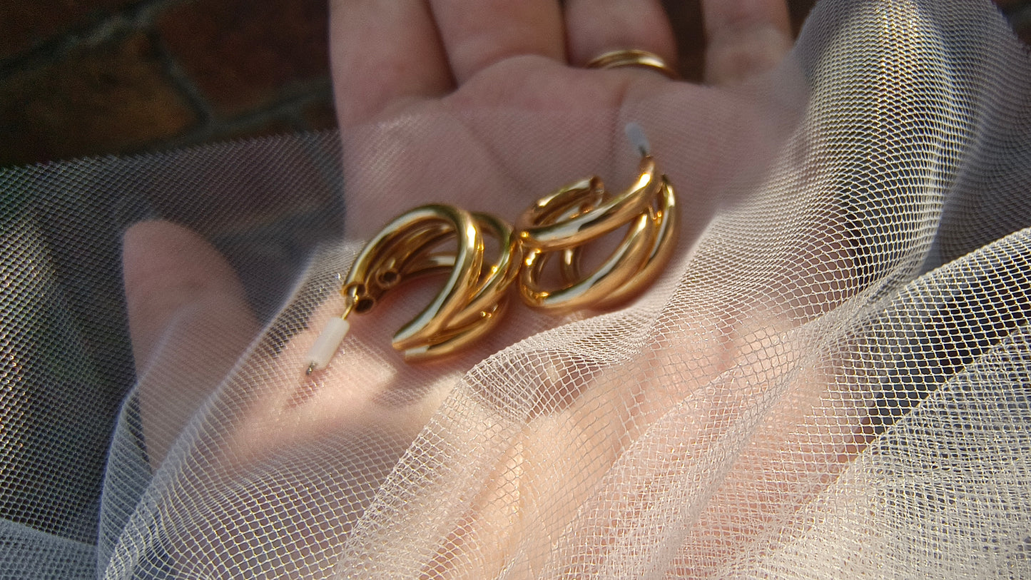 ✨ C-Shape 3-Layer Glossy Hoop Earrings – Luxurious Iron Jewelry 💖
