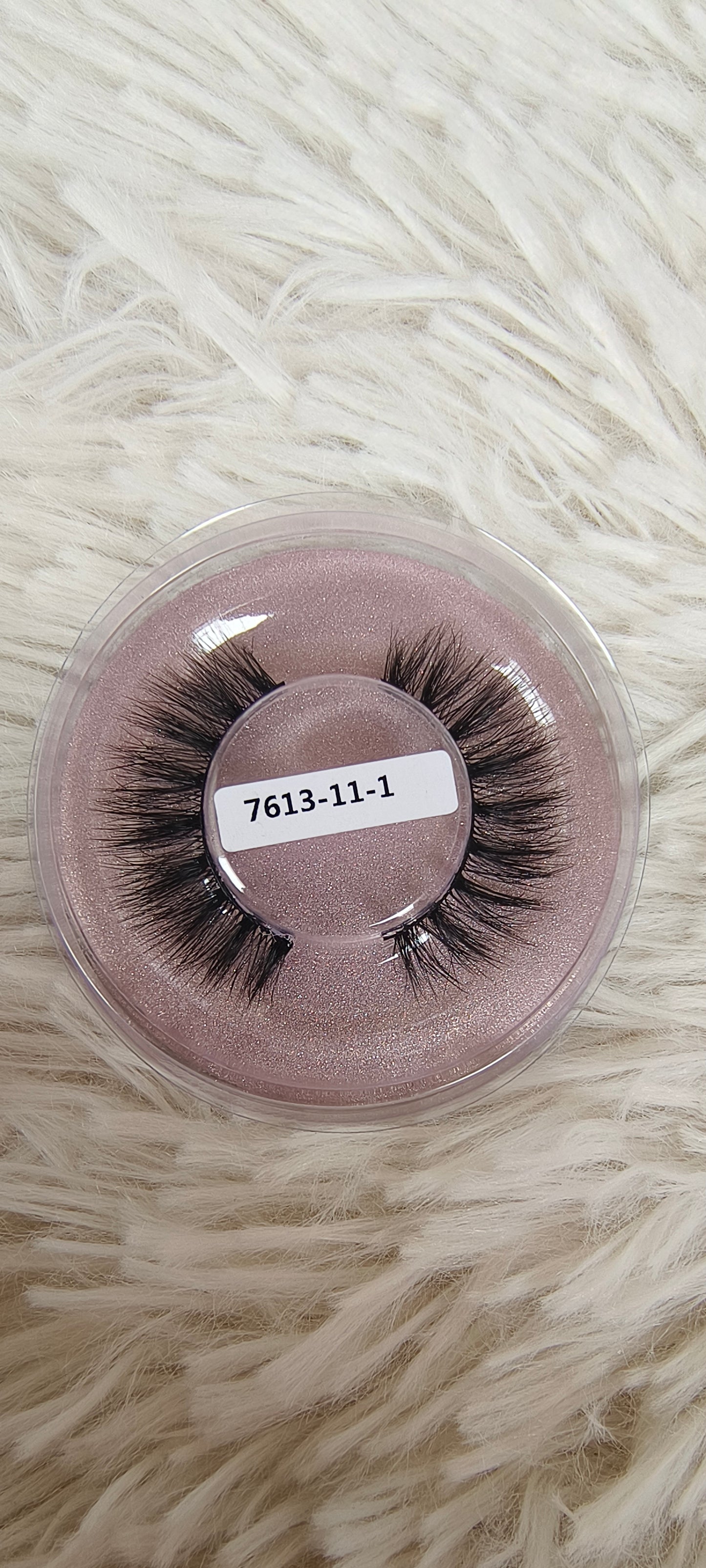 Whisper Luxe – Imported Slender Fluffy Eyelashes (01)