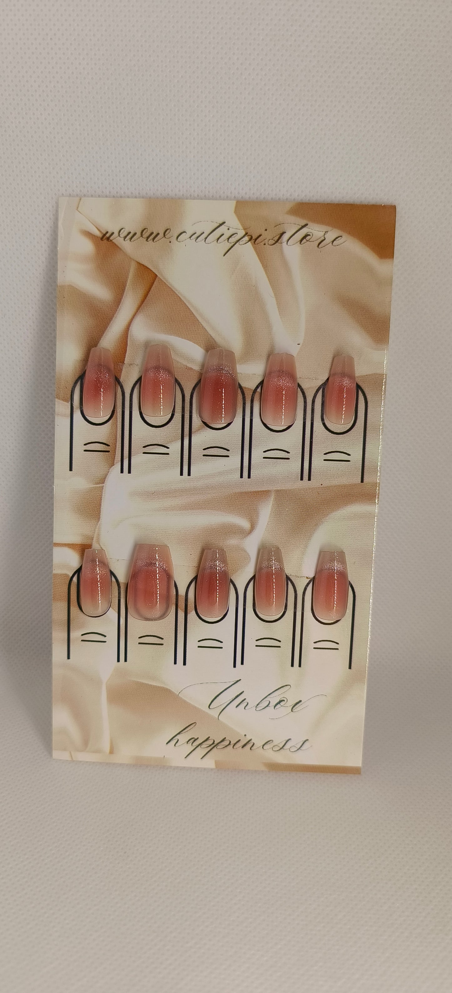 Mocha Luxe- Shimmery Cat eye nails with Application kit