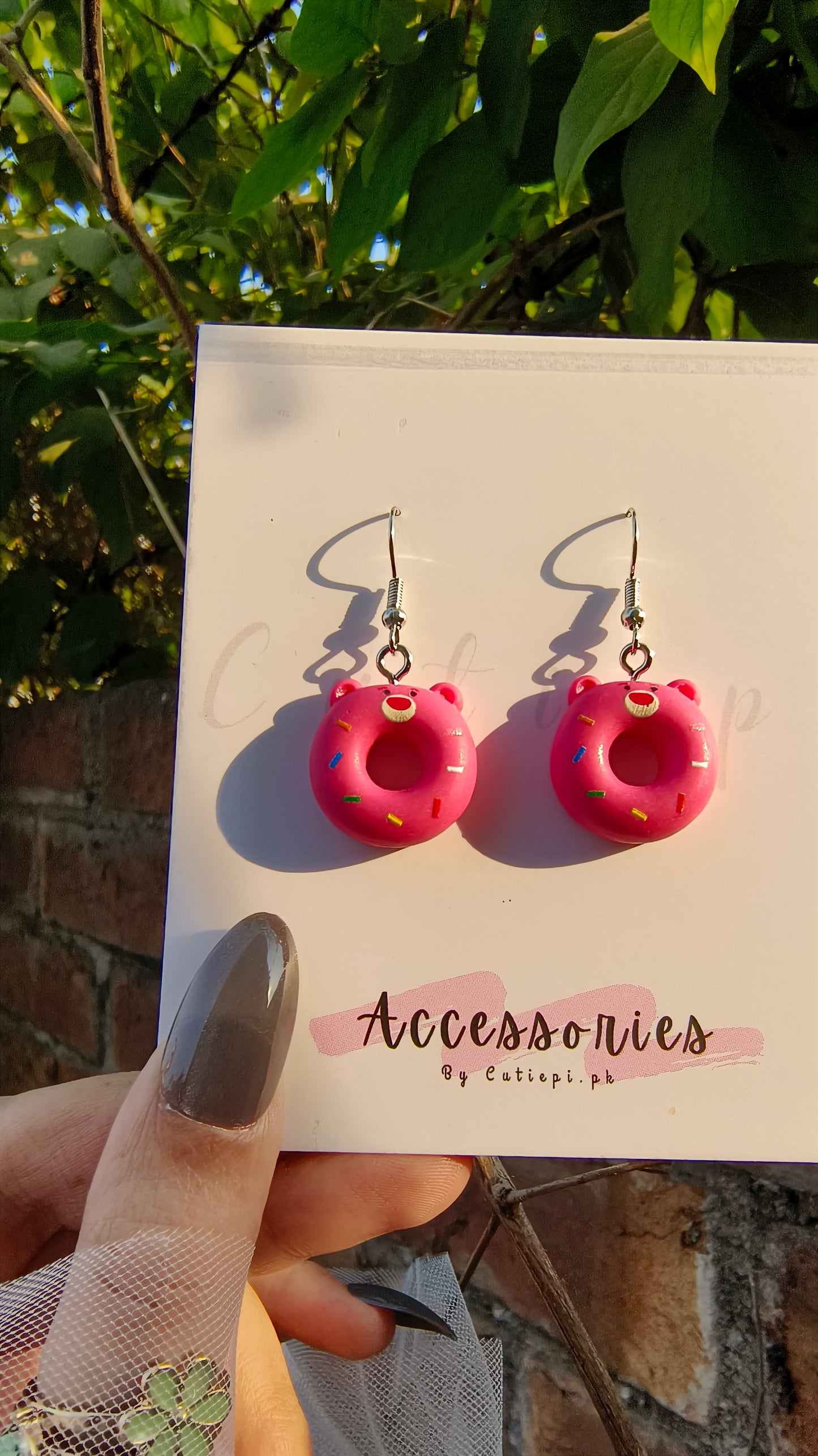 🍩 Pink Donut Earrings – Sweet and Fun Resin Dangle Earrings for Women