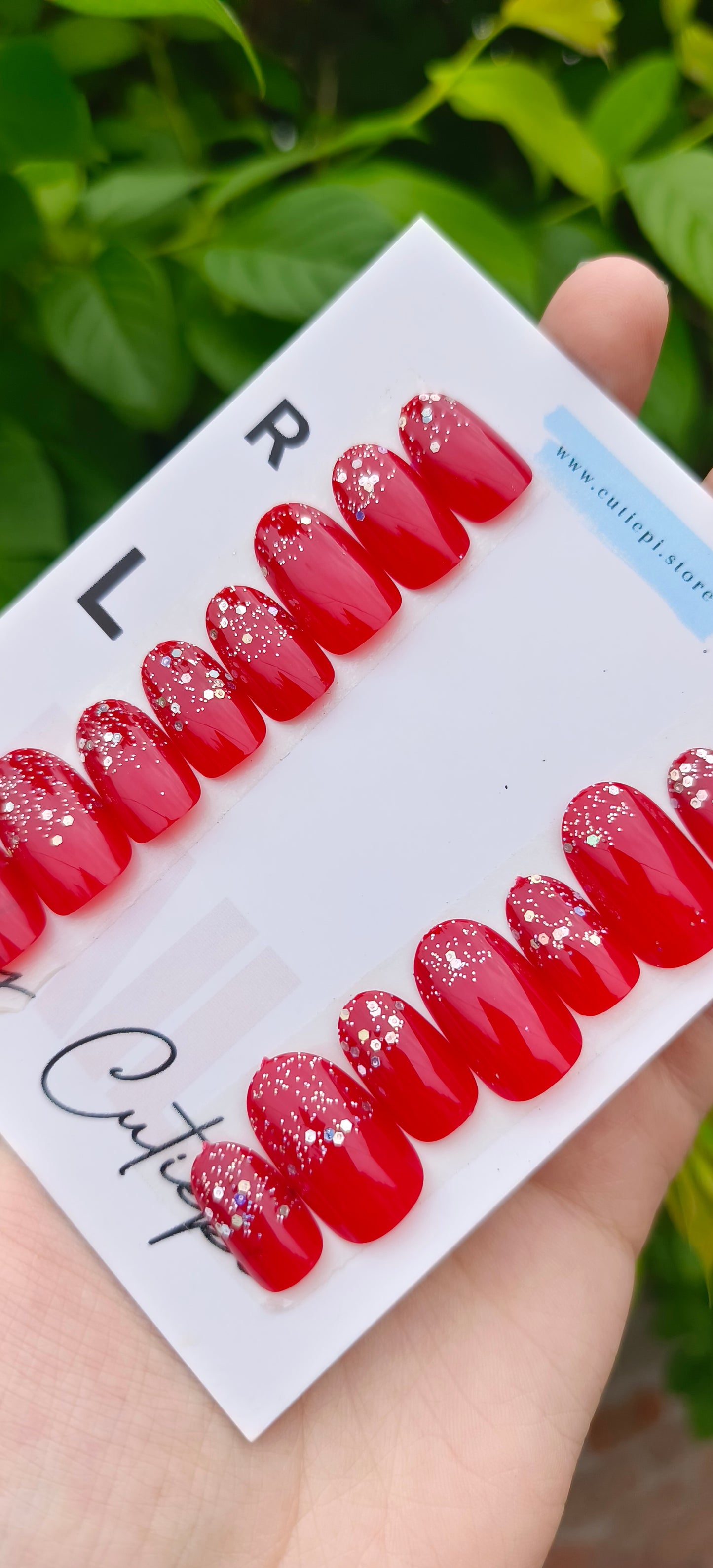 Glitter Red - 24pcs with Application kit (Student Offer)