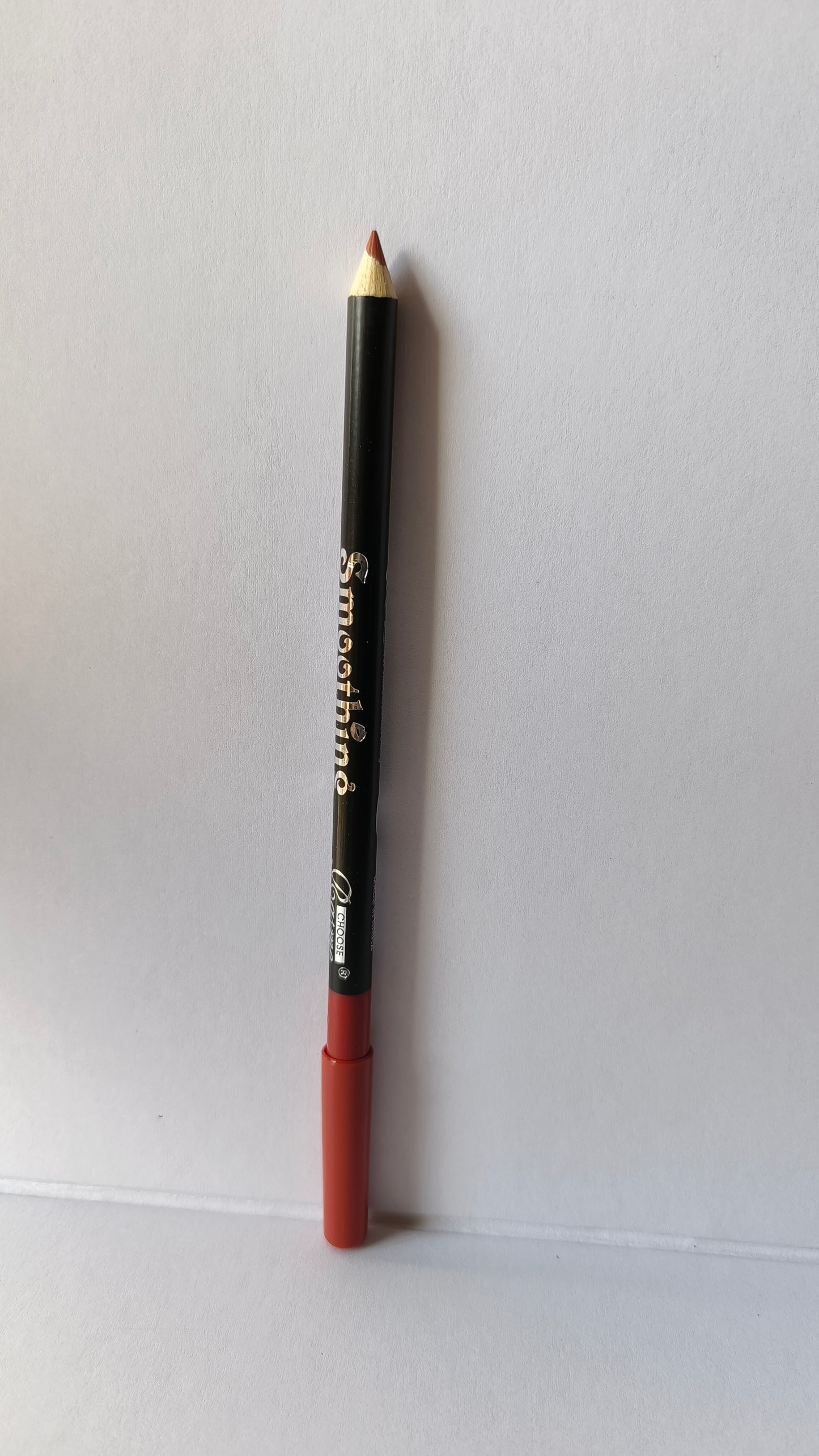 1 Pc Waterproof Lip Liner – Smudge-Proof & Long-Lasting