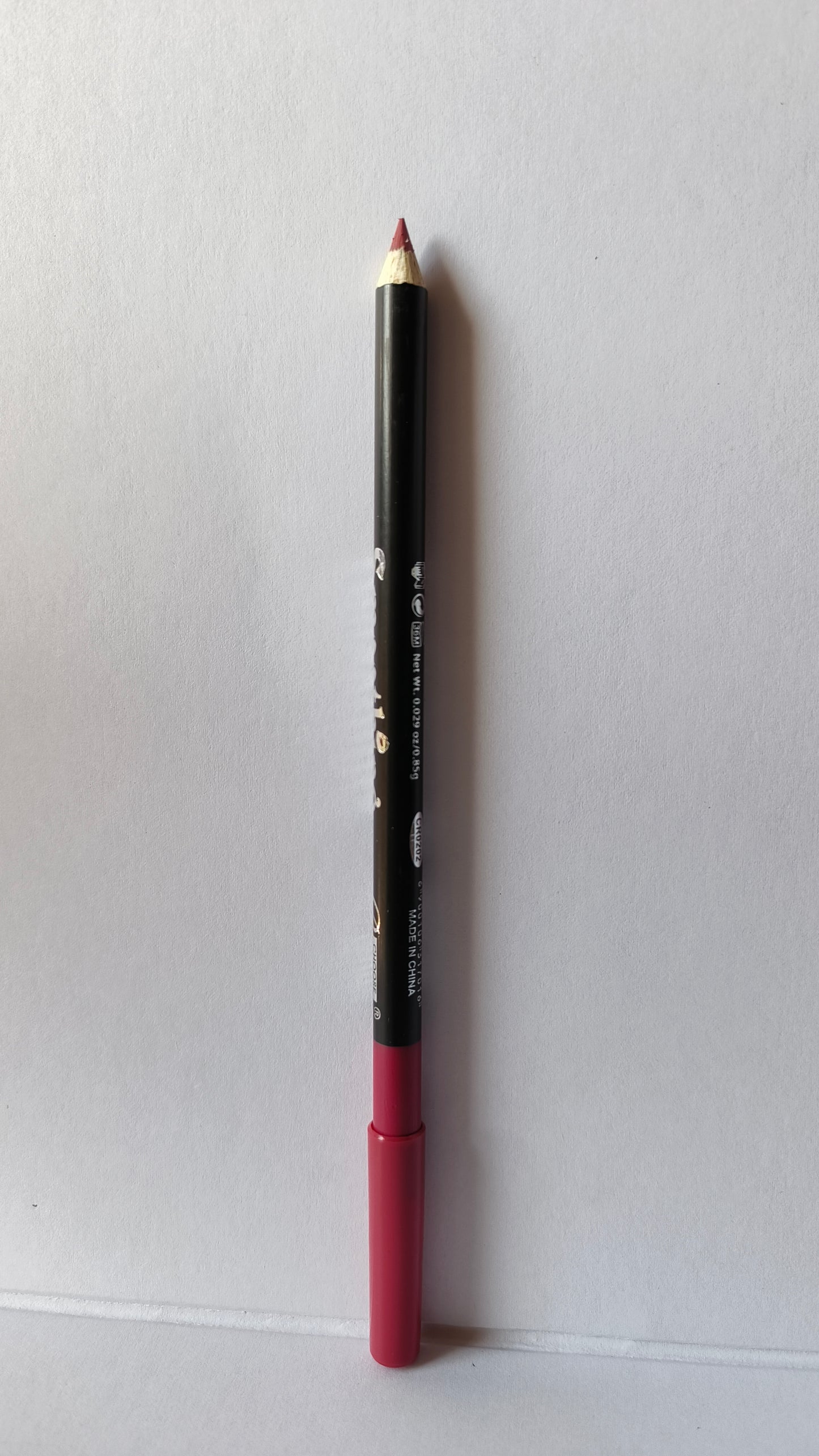 1 Pc Waterproof Lip Liner – Smudge-Proof & Long-Lasting