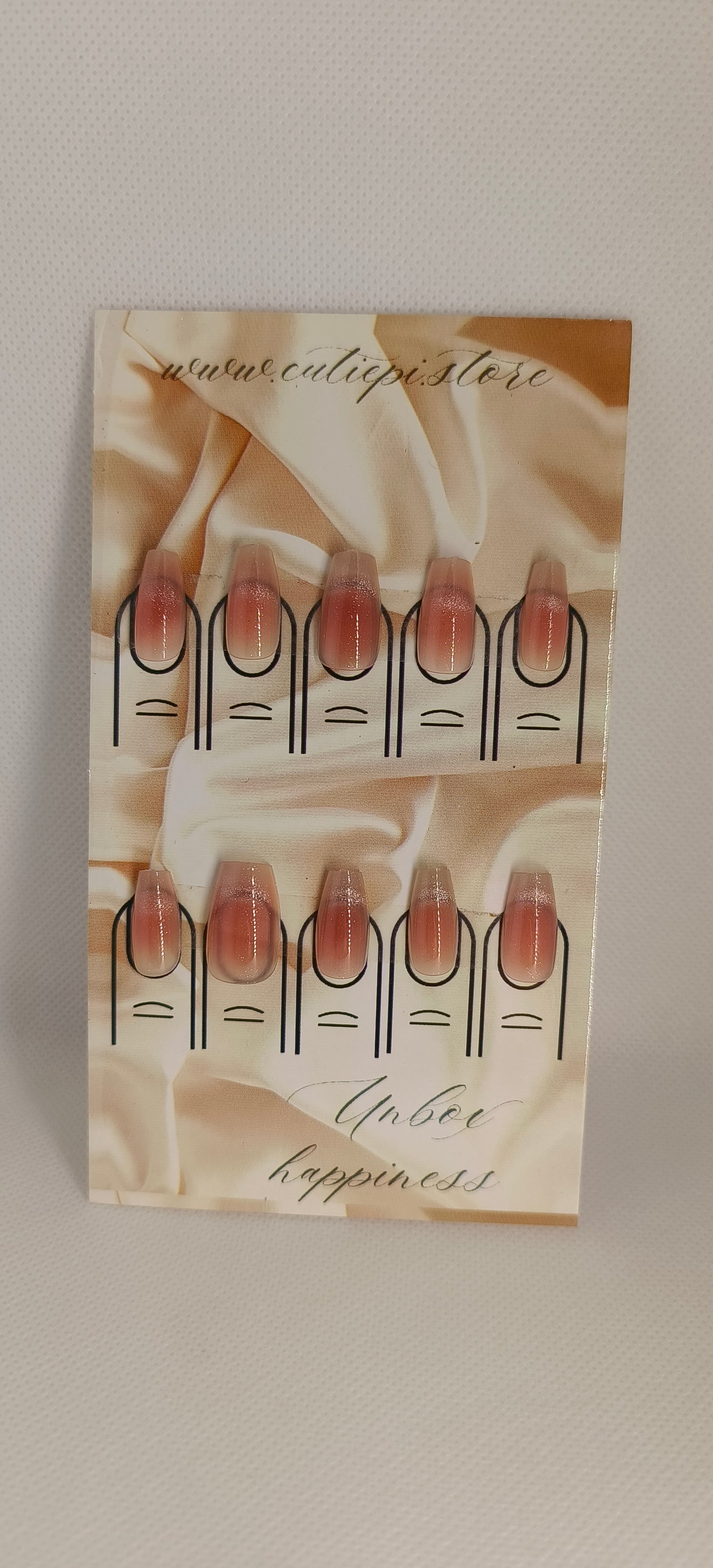 Mocha Luxe- Shimmery Cat eye nails with Application kit