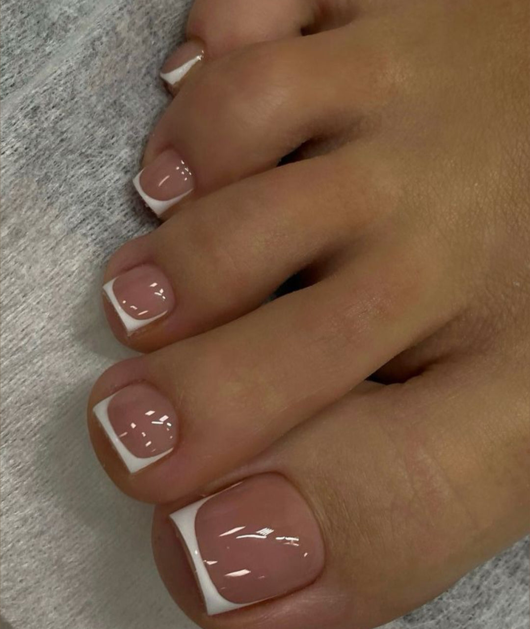 Asian French- 24pcs Feet Nails with Application Kit