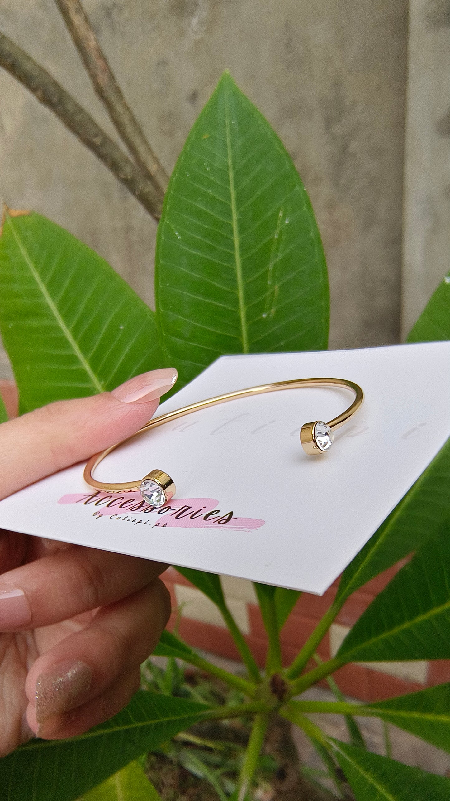 Dual-Sided Pearl Necklace – Modern Elegance