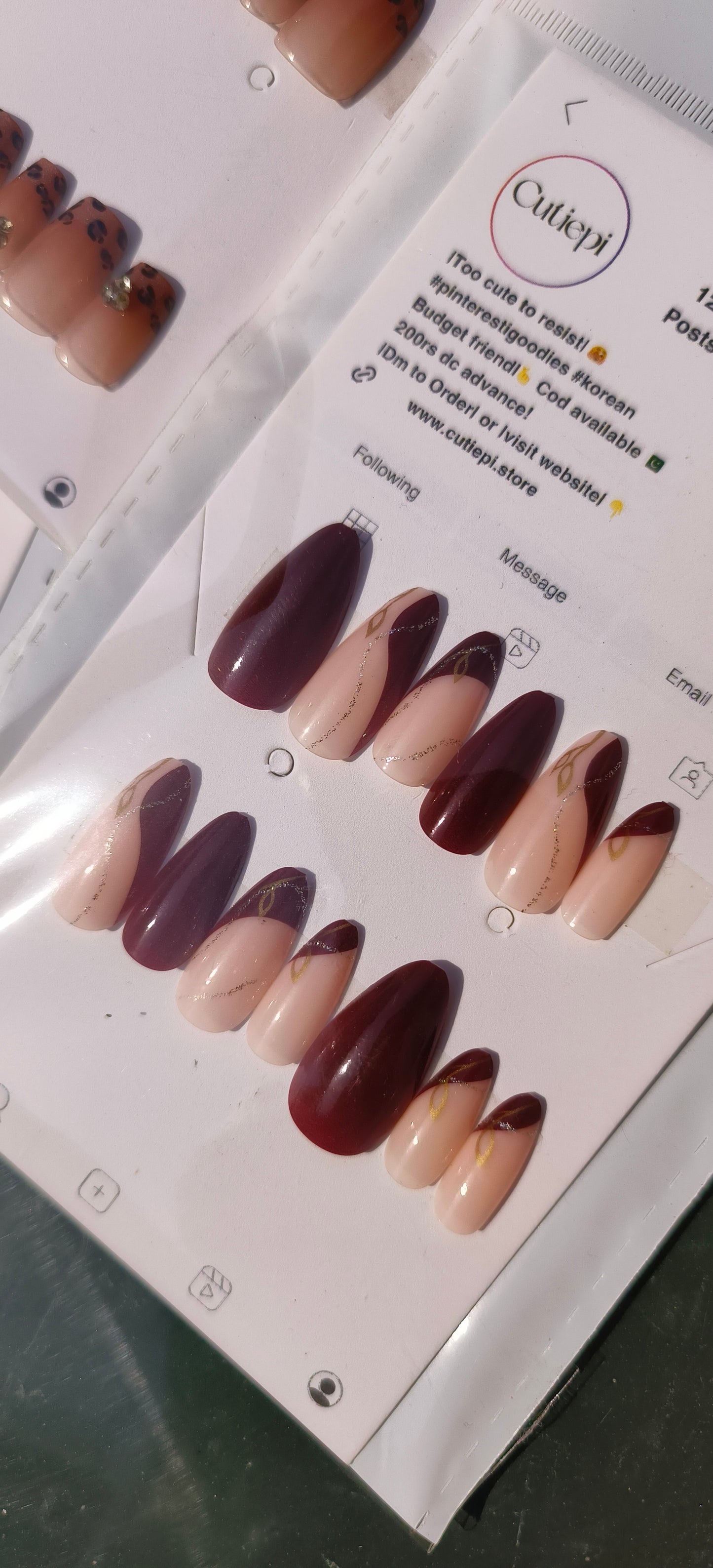 Maroon Swirl Glitter Almond Nails - 24pcs with Application Kit
