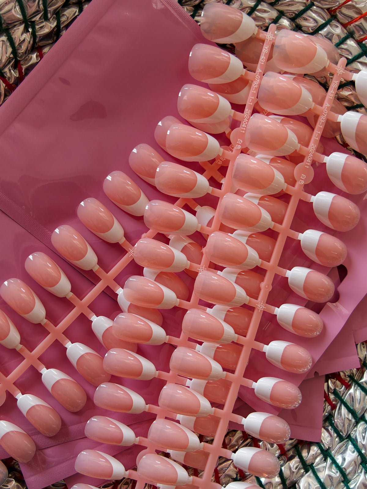 Gel French – 30pcs Premium Square nails with Application Kit