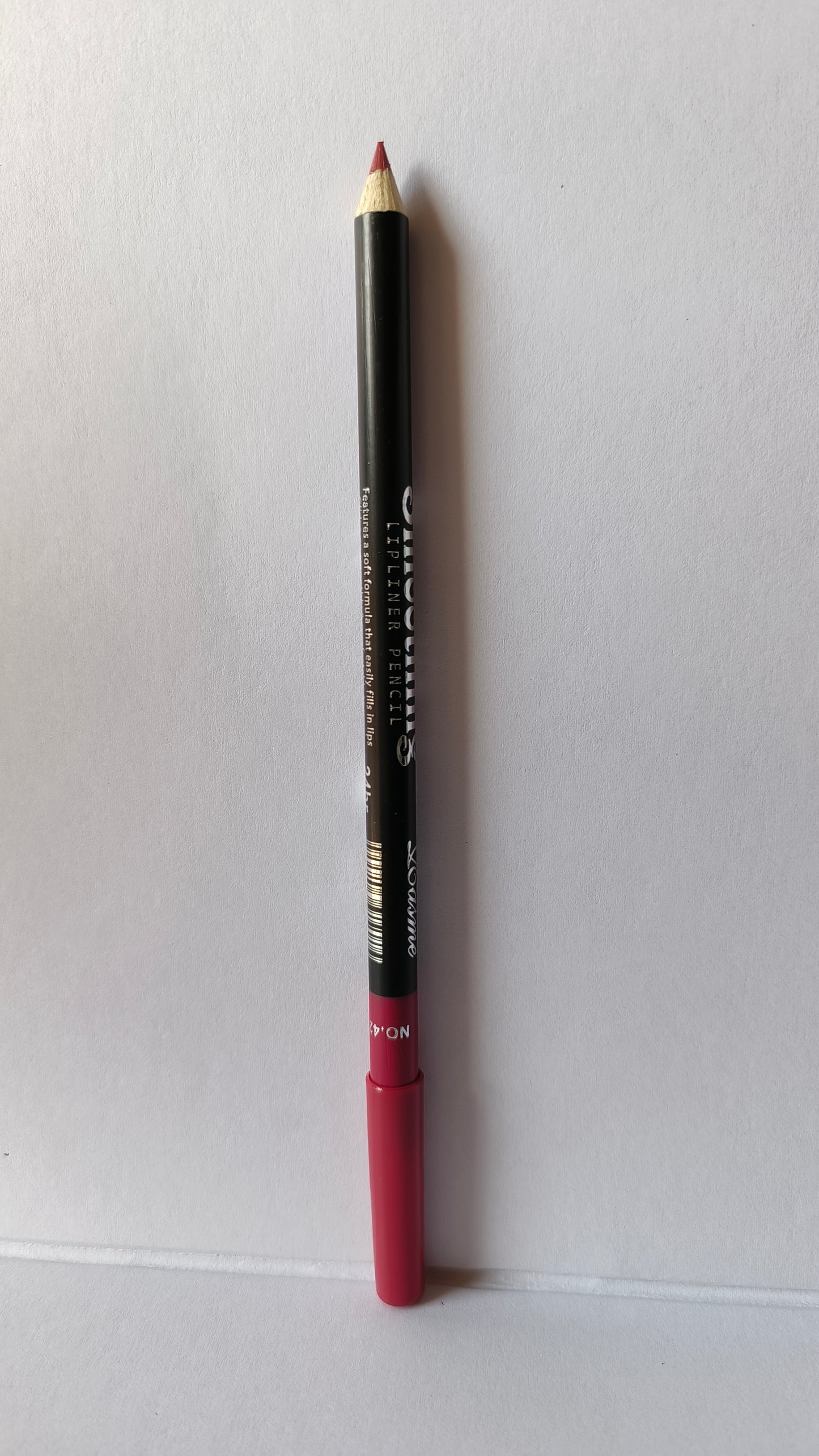 1 Pc Waterproof Lip Liner – Smudge-Proof & Long-Lasting