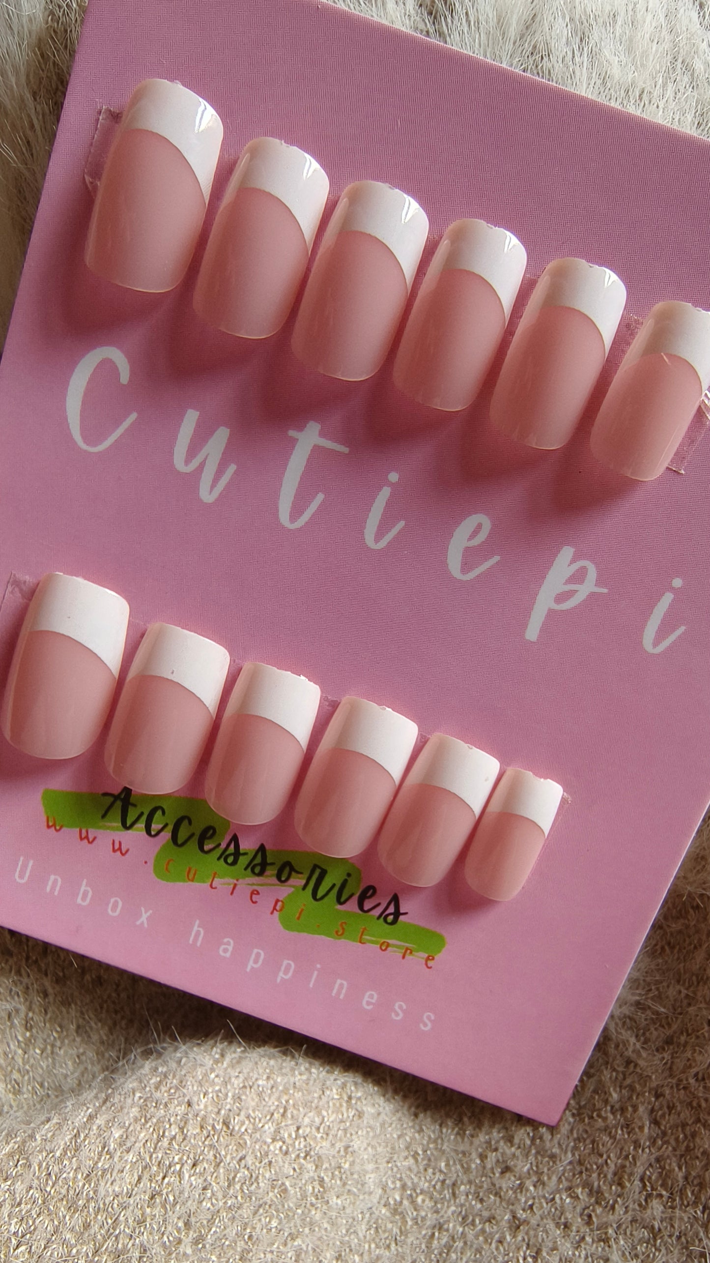 Medium-Sized Thick French Tip Nails – Elegant & Timeless