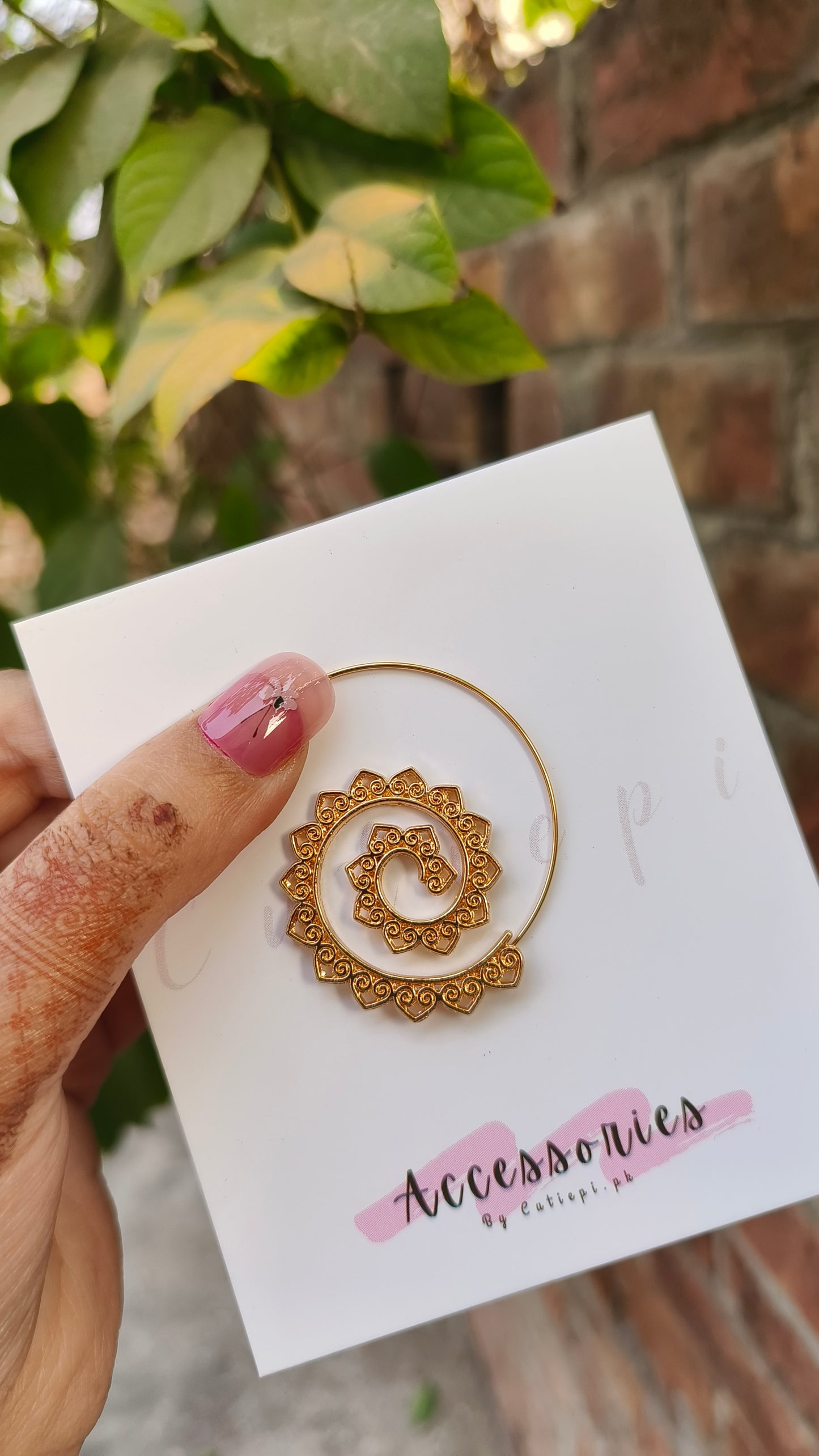 ✨ Trendy Oval Spiral Earrings – Retro Vortex Gear Design with Heart Details 💖